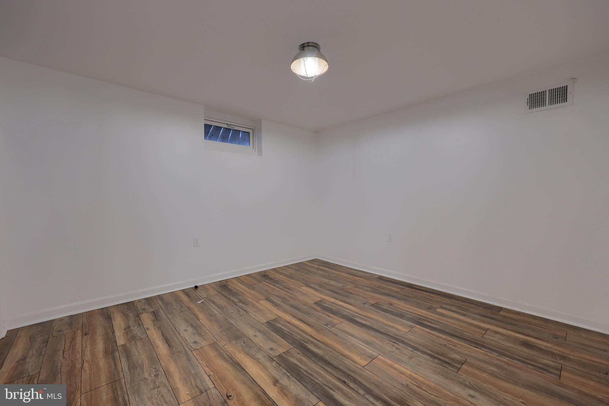 LAKE MEADE - Residential