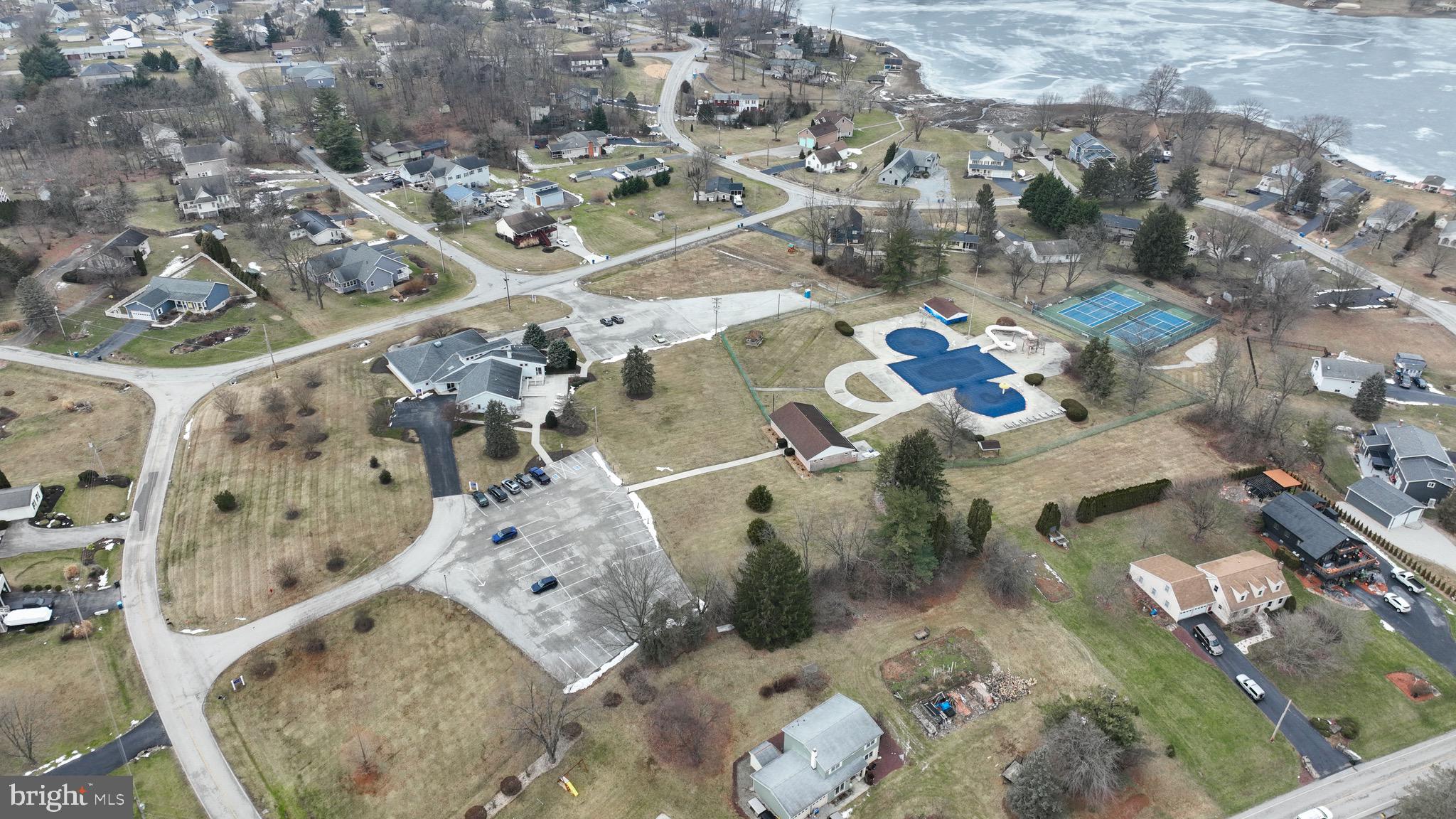 LAKE MEADE - Residential