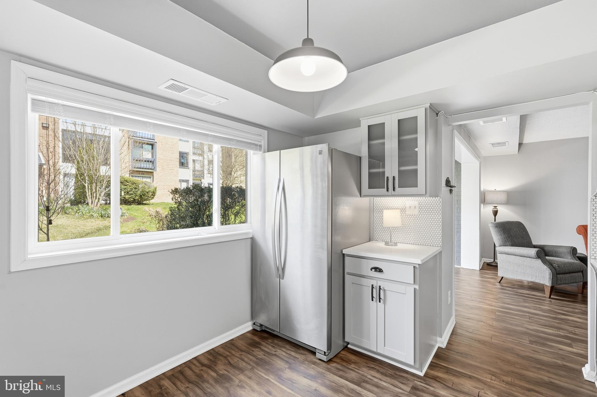 VISTAS OF VIENNA CONDOMINIUMS - Residential