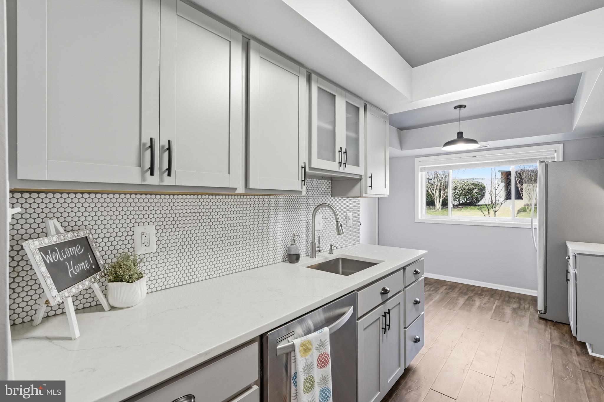 VISTAS OF VIENNA CONDOMINIUMS - Residential