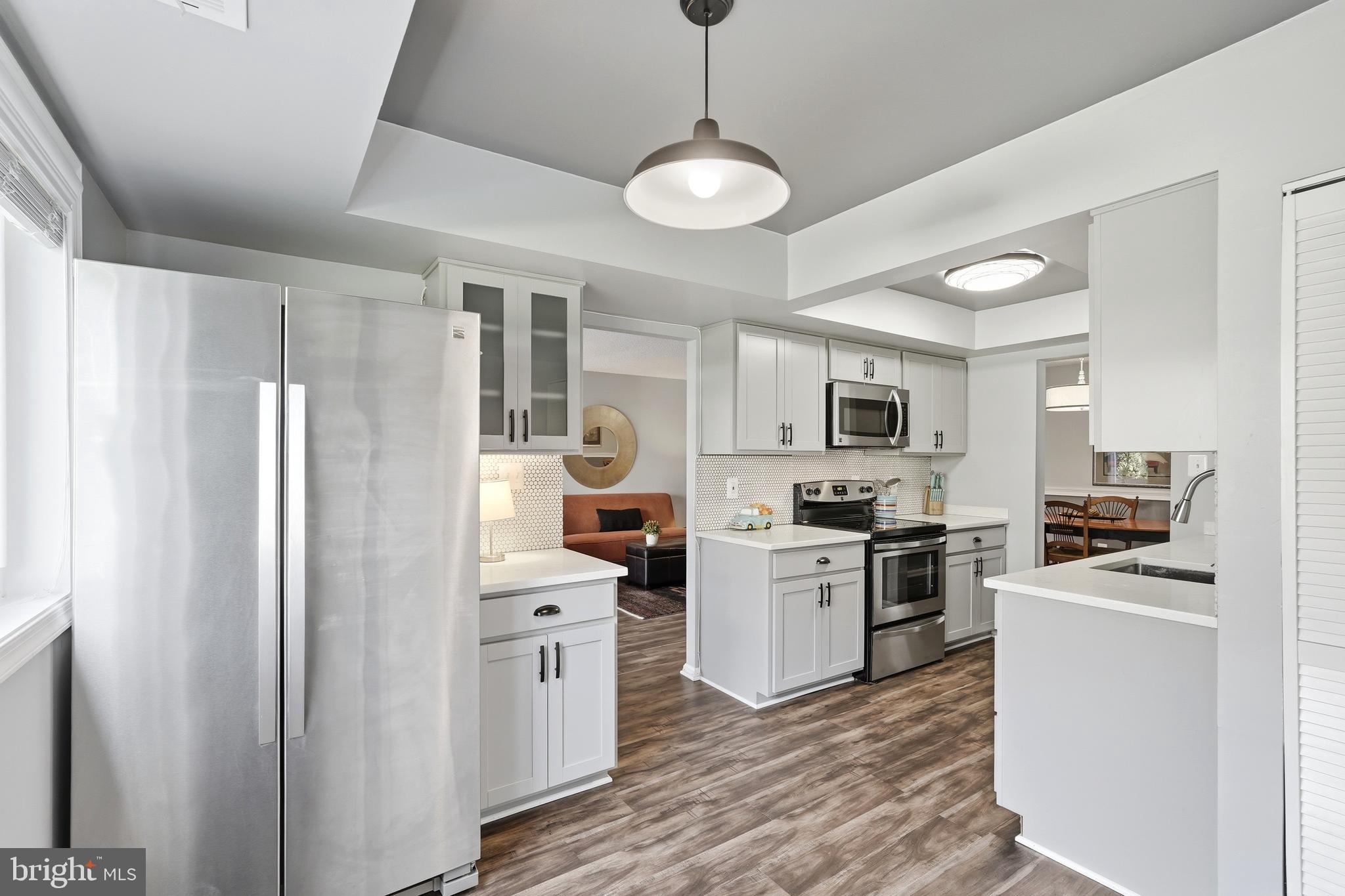 VISTAS OF VIENNA CONDOMINIUMS - Residential