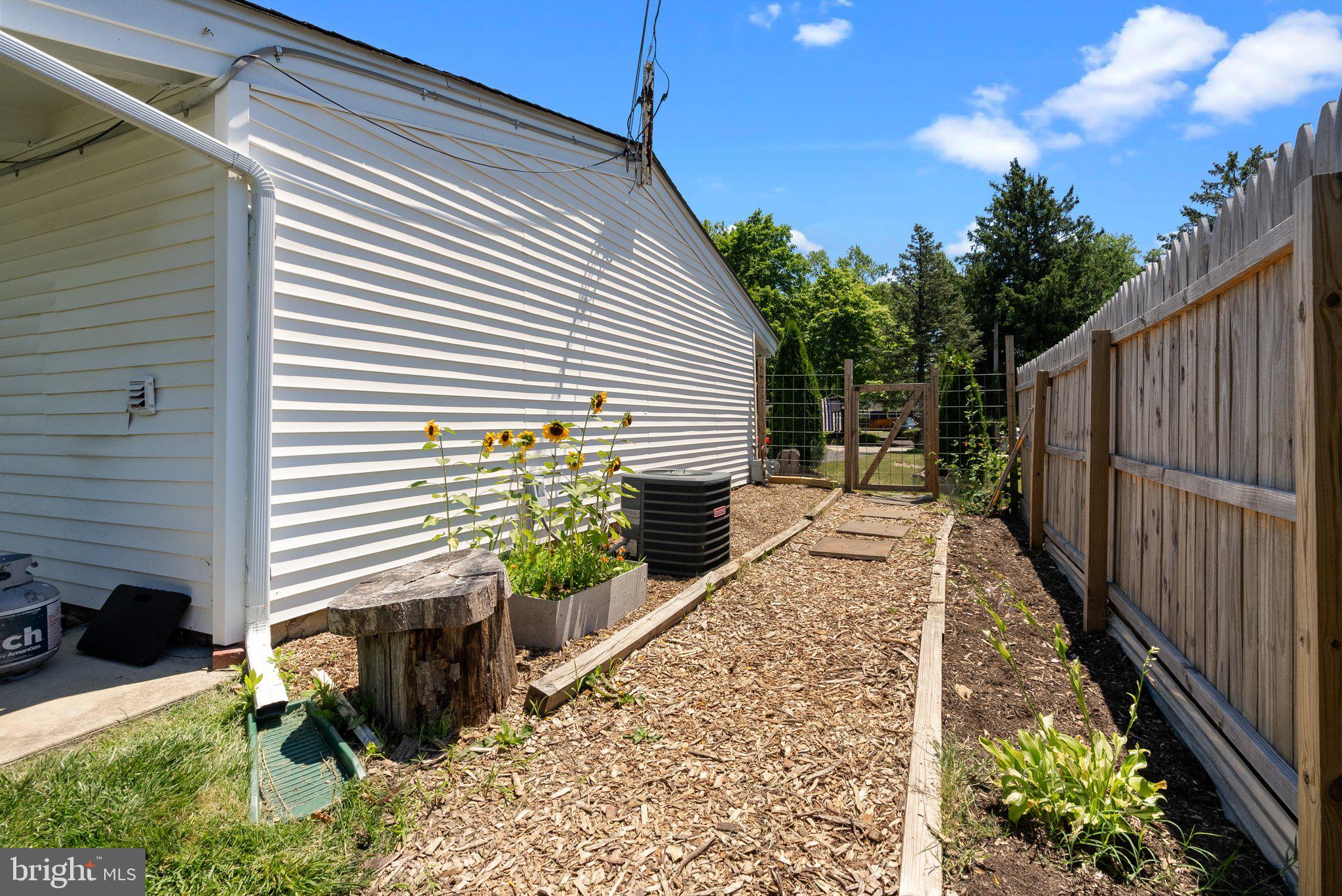 FLOURTOWN - Residential