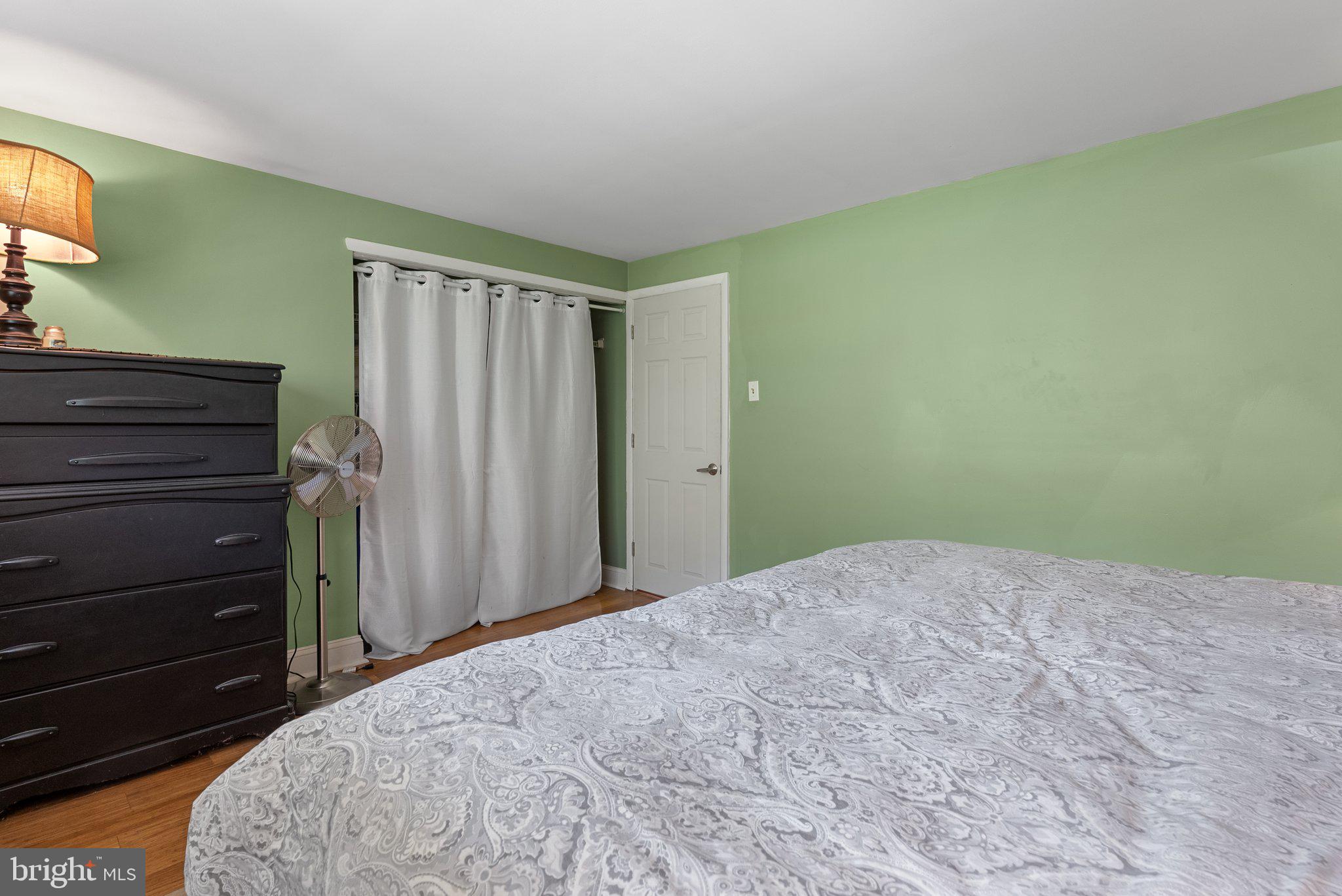 FLOURTOWN - Residential