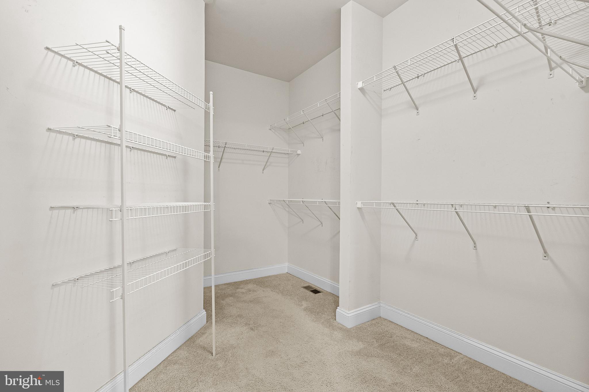 FALLSTON COMMONS - Residential