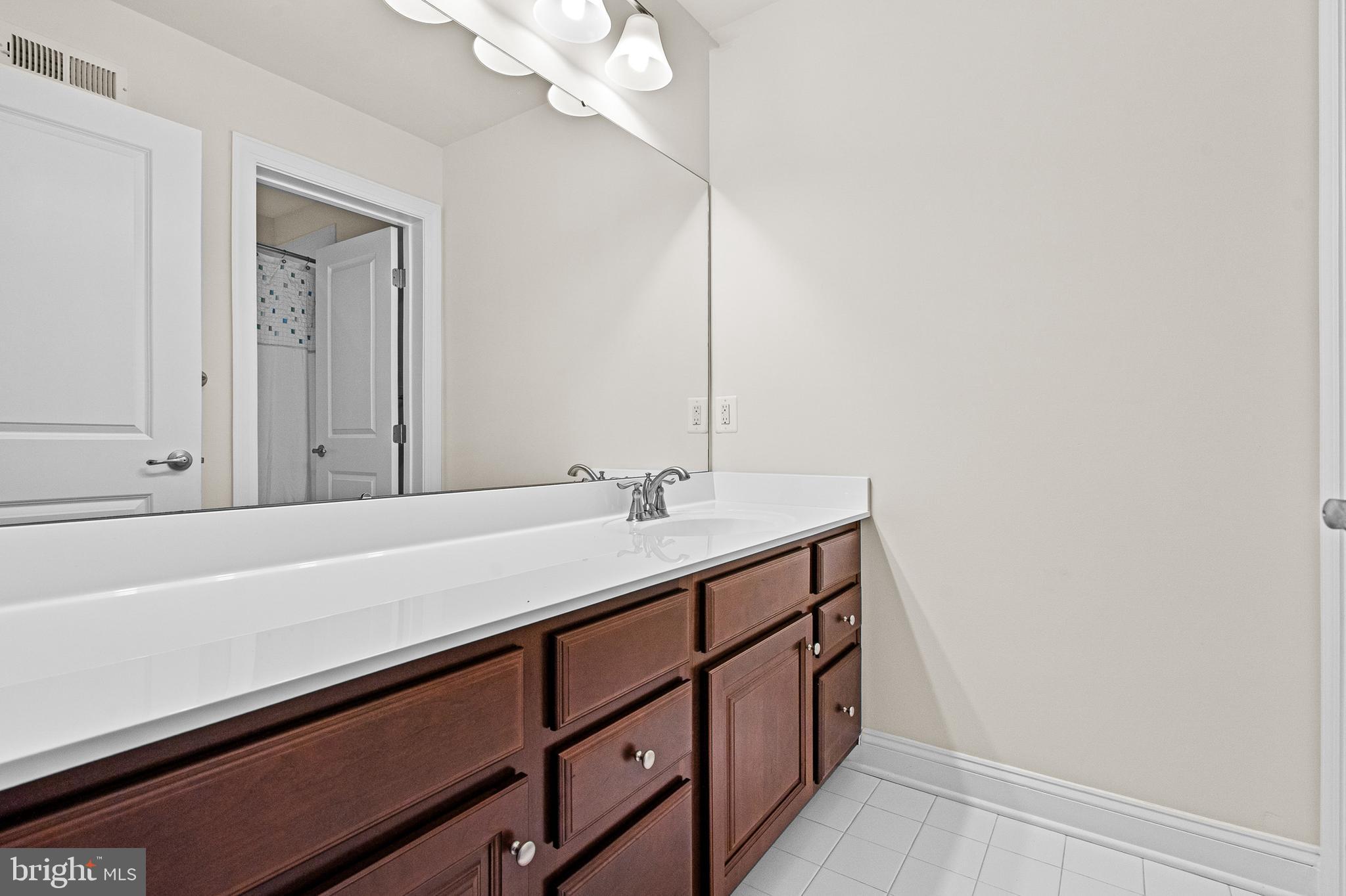 FALLSTON COMMONS - Residential