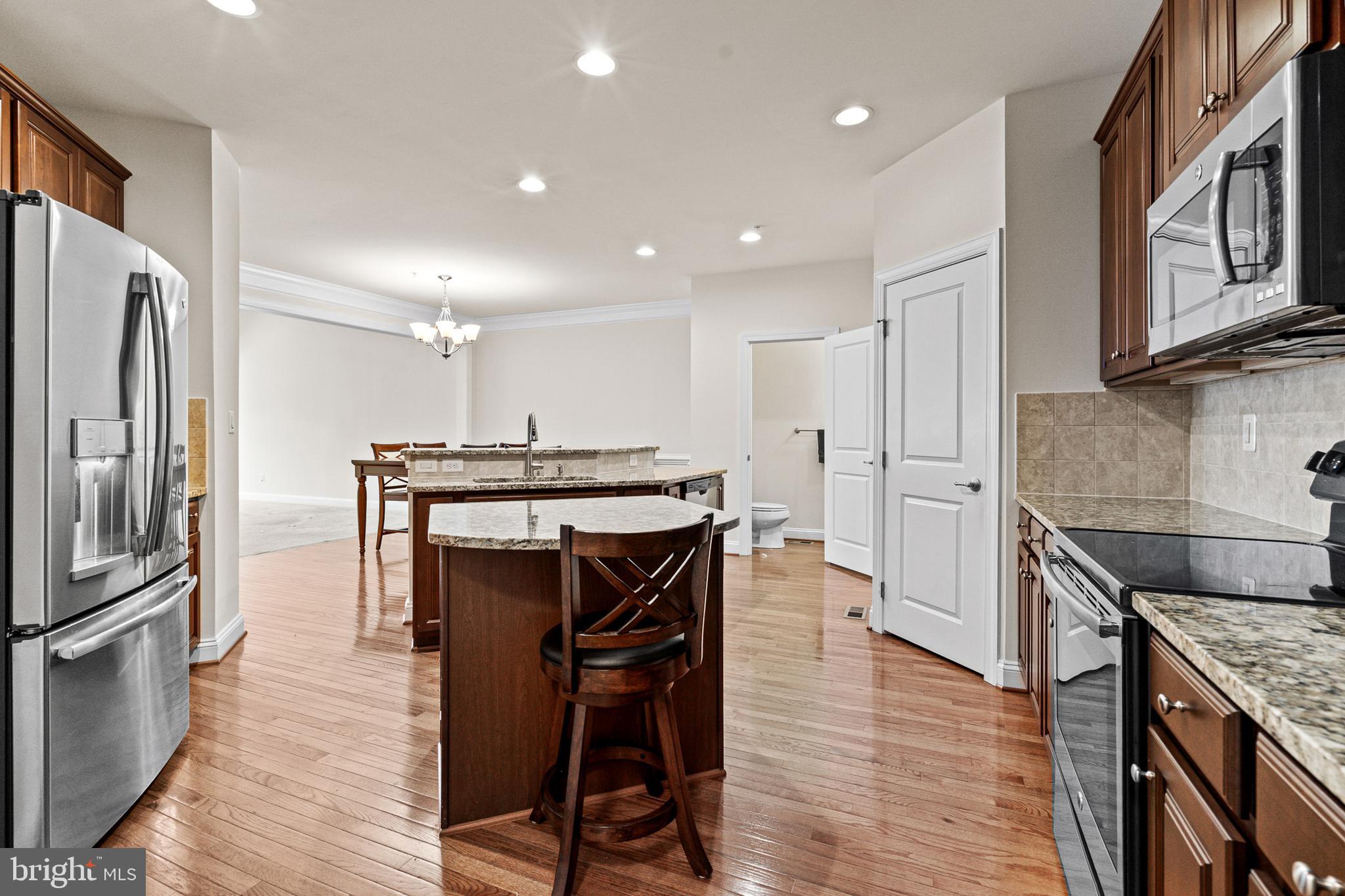 FALLSTON COMMONS - Residential