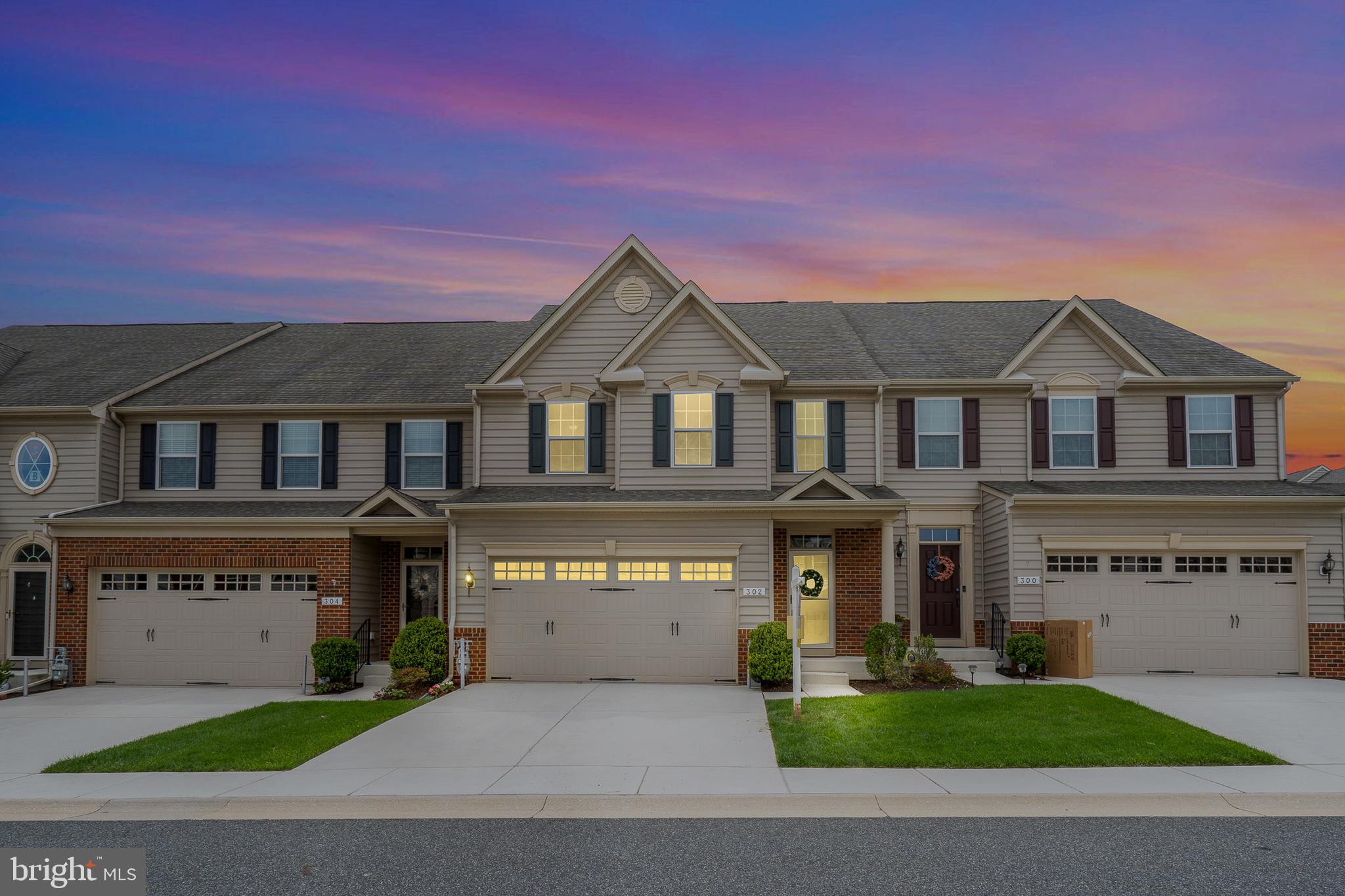 FALLSTON COMMONS - Residential