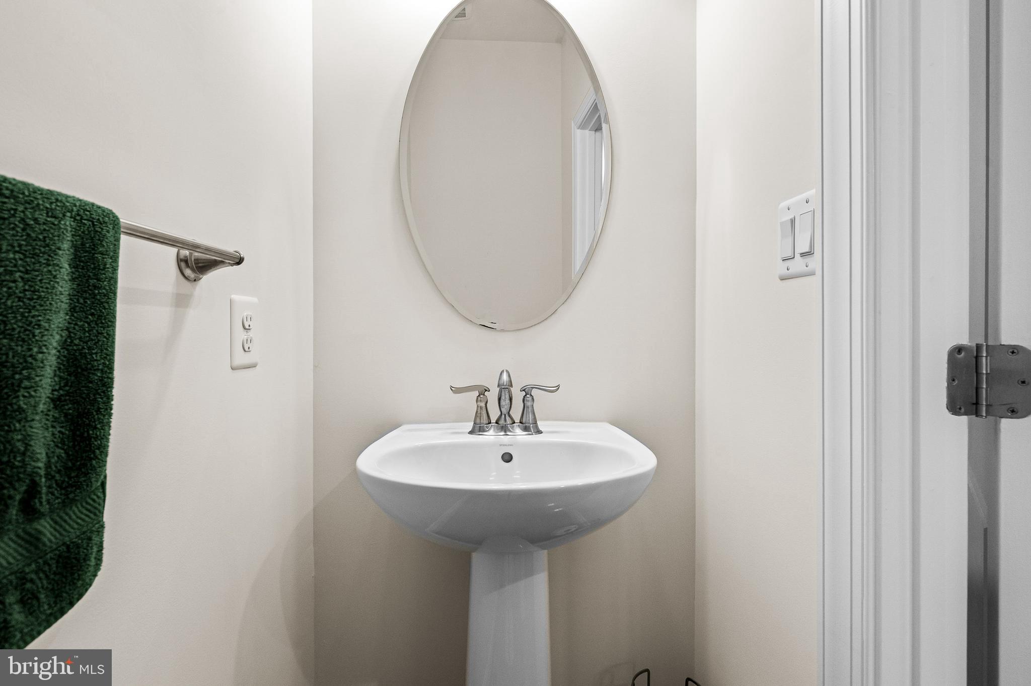 FALLSTON COMMONS - Residential