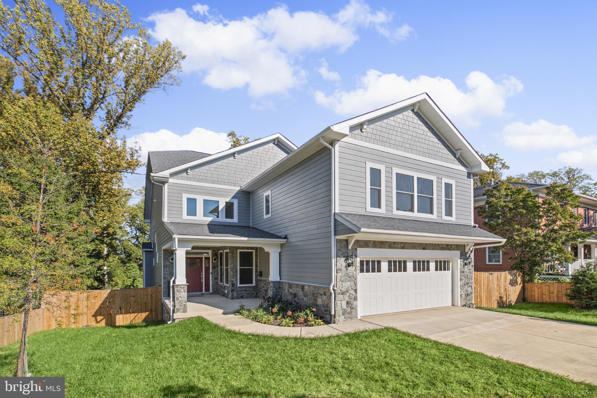 3857 PINEWOOD TERRACE