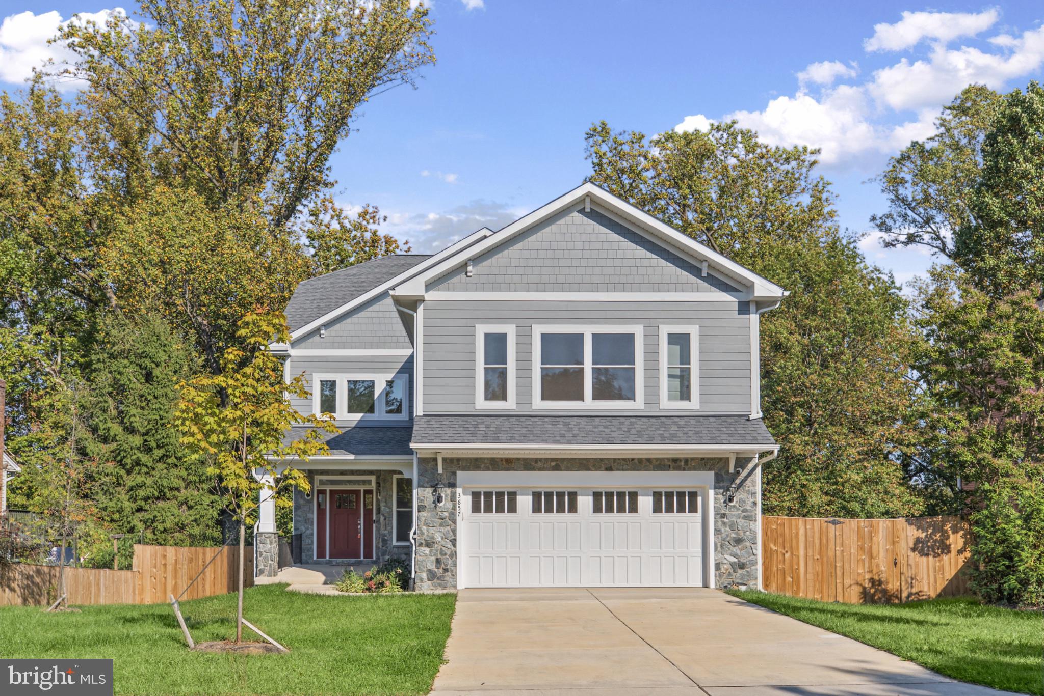 3857 PINEWOOD TERRACE