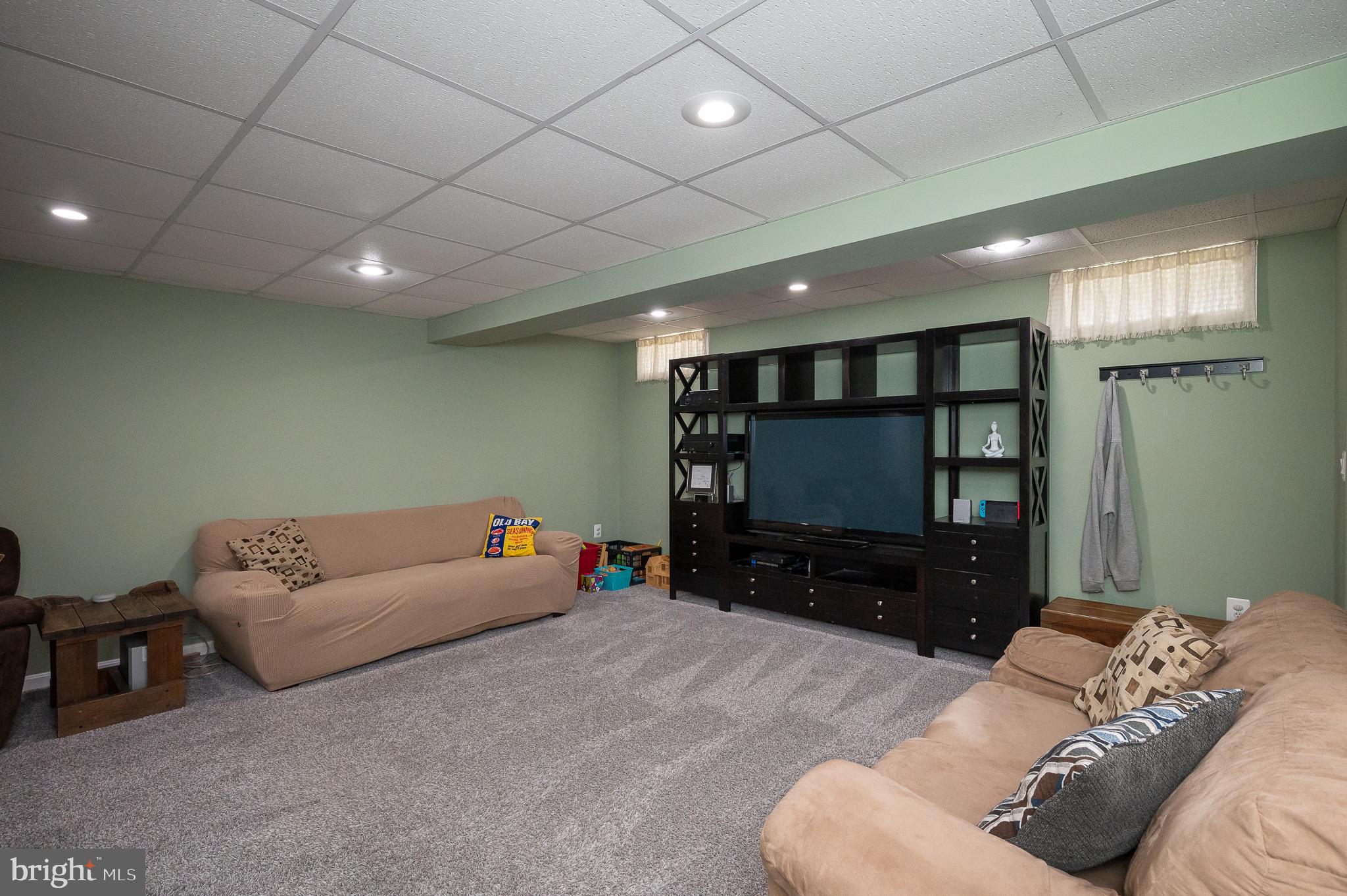 ABERDEEN HILLS - Residential