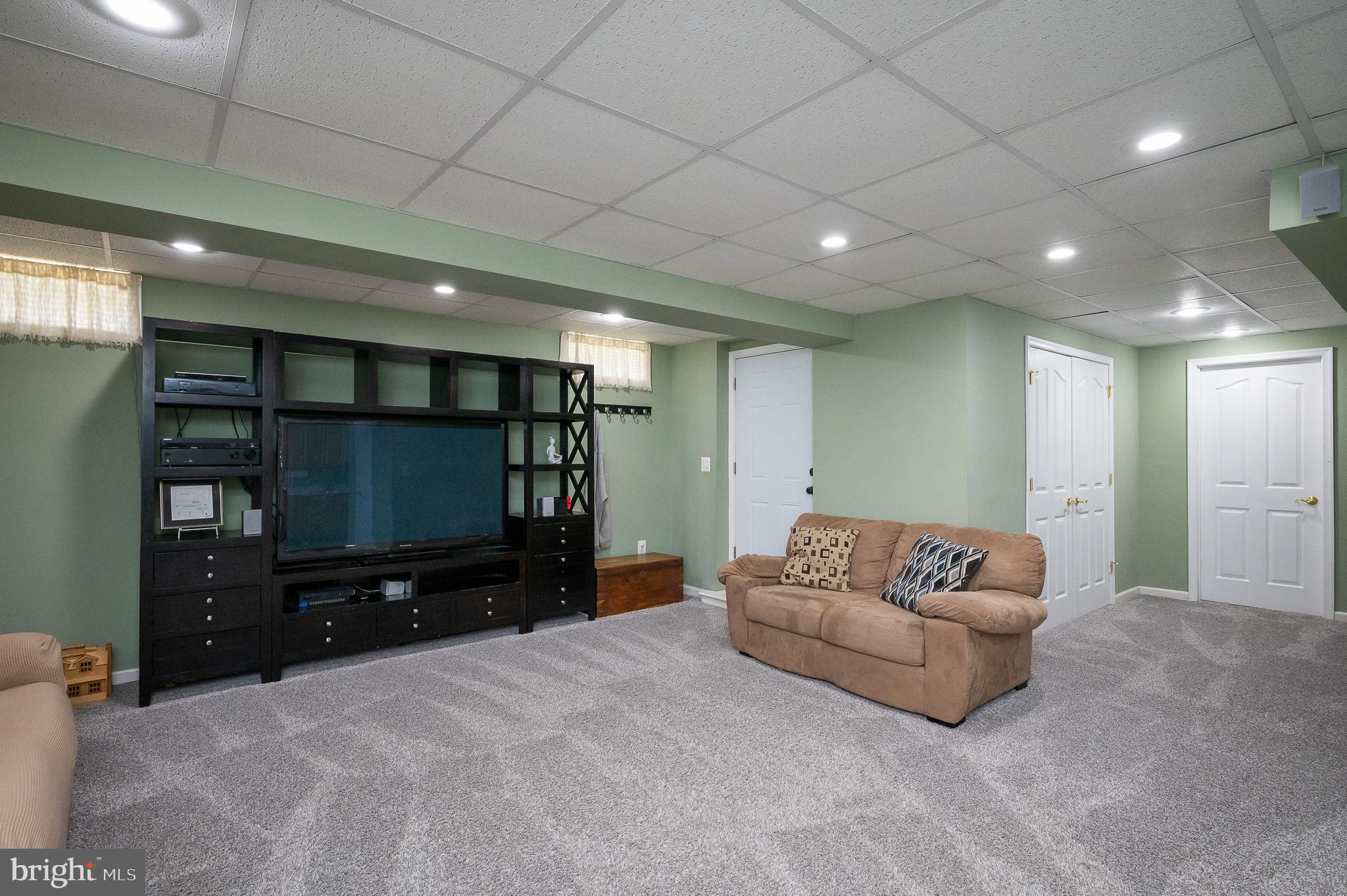 ABERDEEN HILLS - Residential