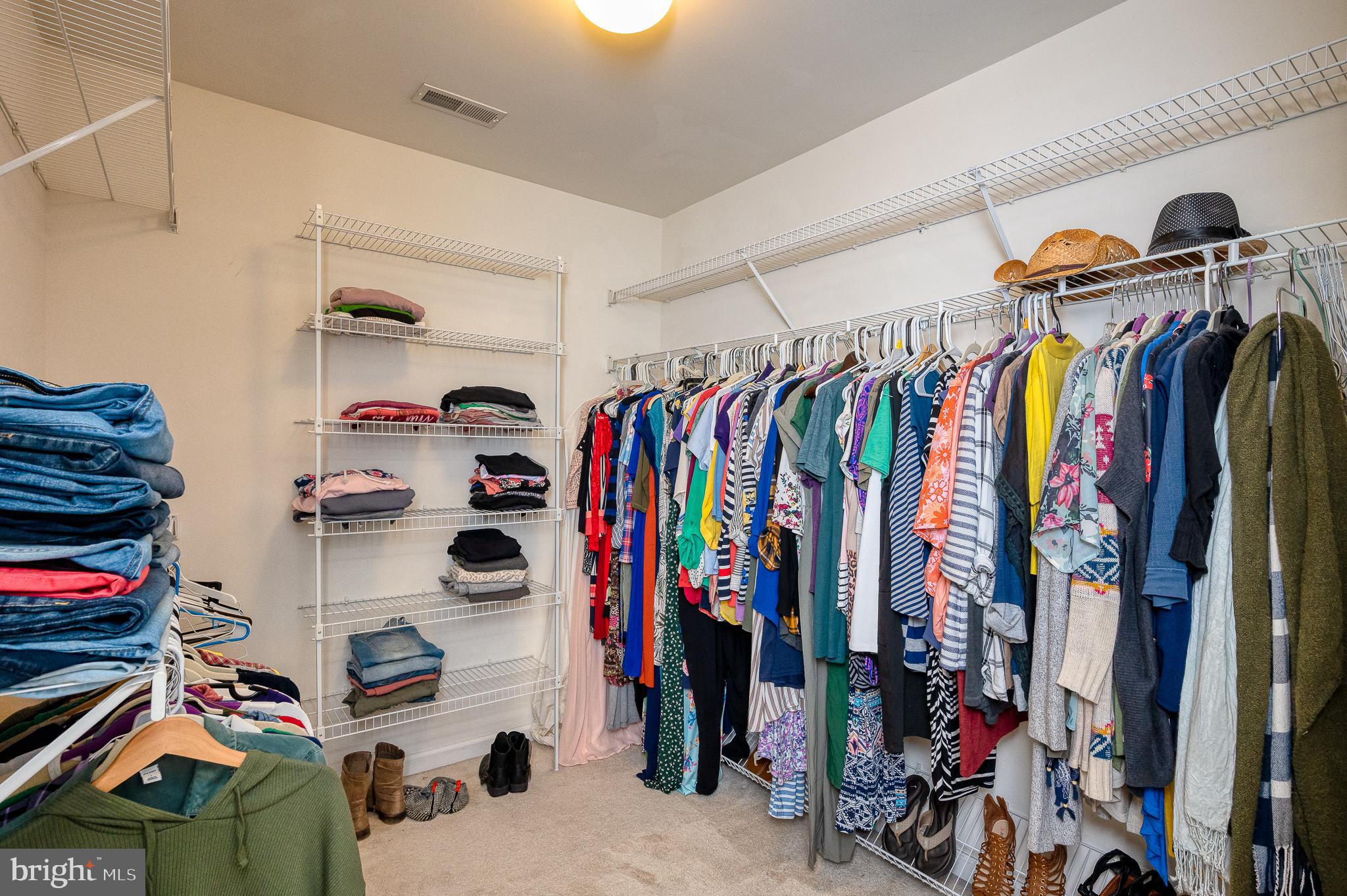 ABERDEEN HILLS - Residential