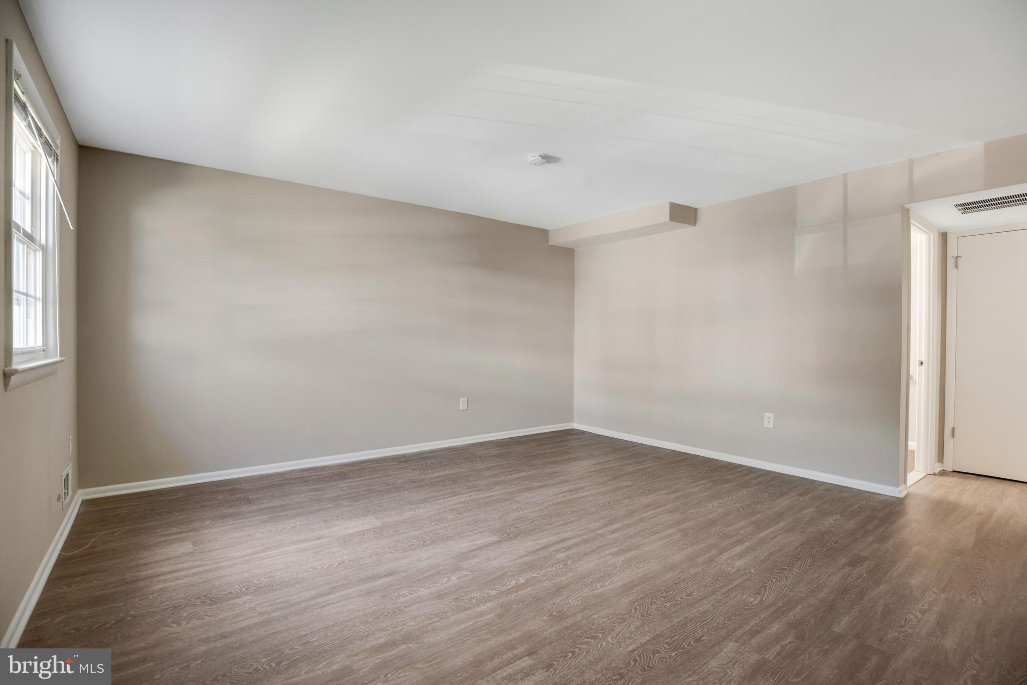 ANDREWS VILLAGE CONDOMIN - Residential