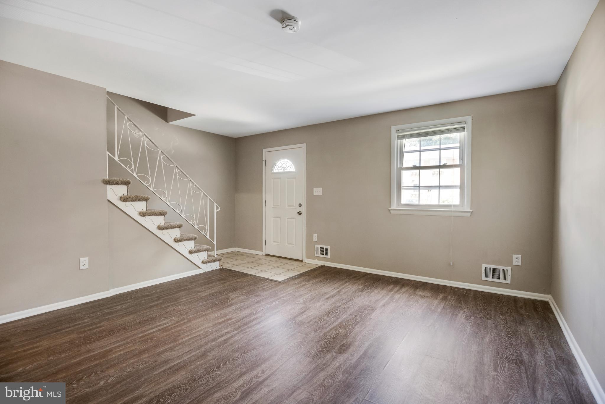 ANDREWS VILLAGE CONDOMIN - Residential