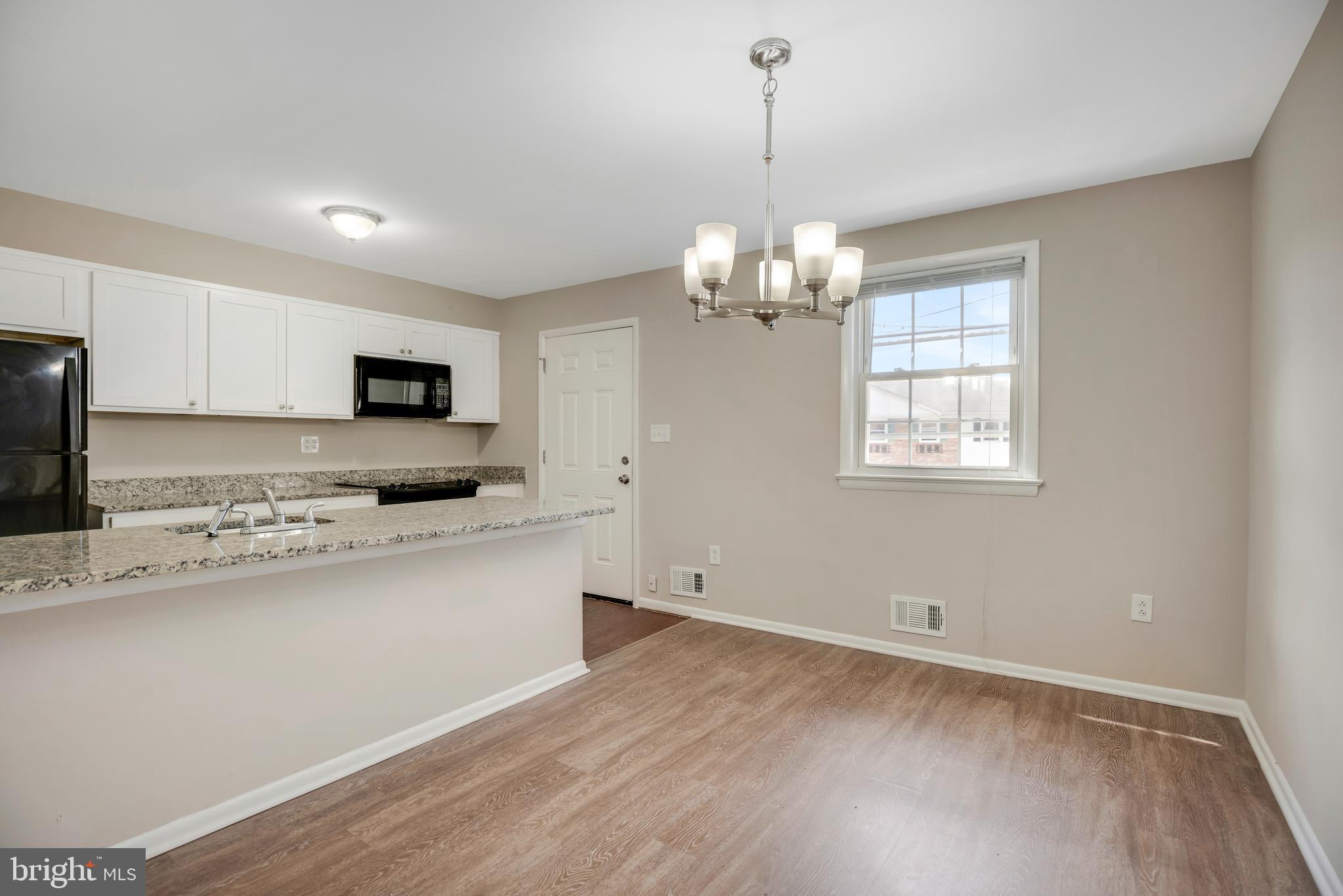 ANDREWS VILLAGE CONDOMIN - Residential