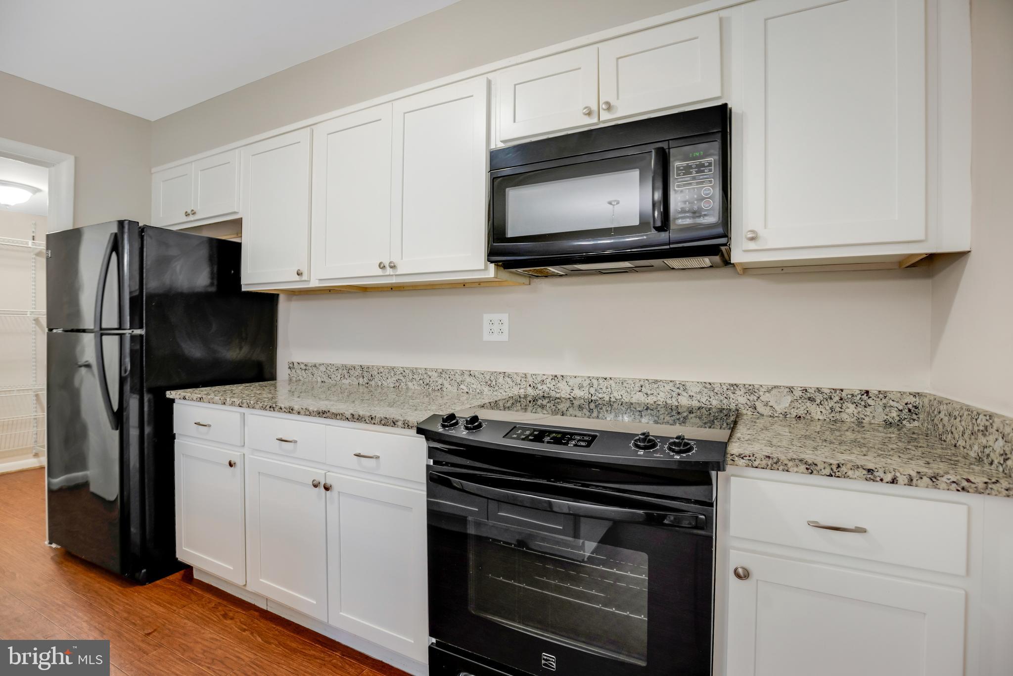 ANDREWS VILLAGE CONDOMIN - Residential