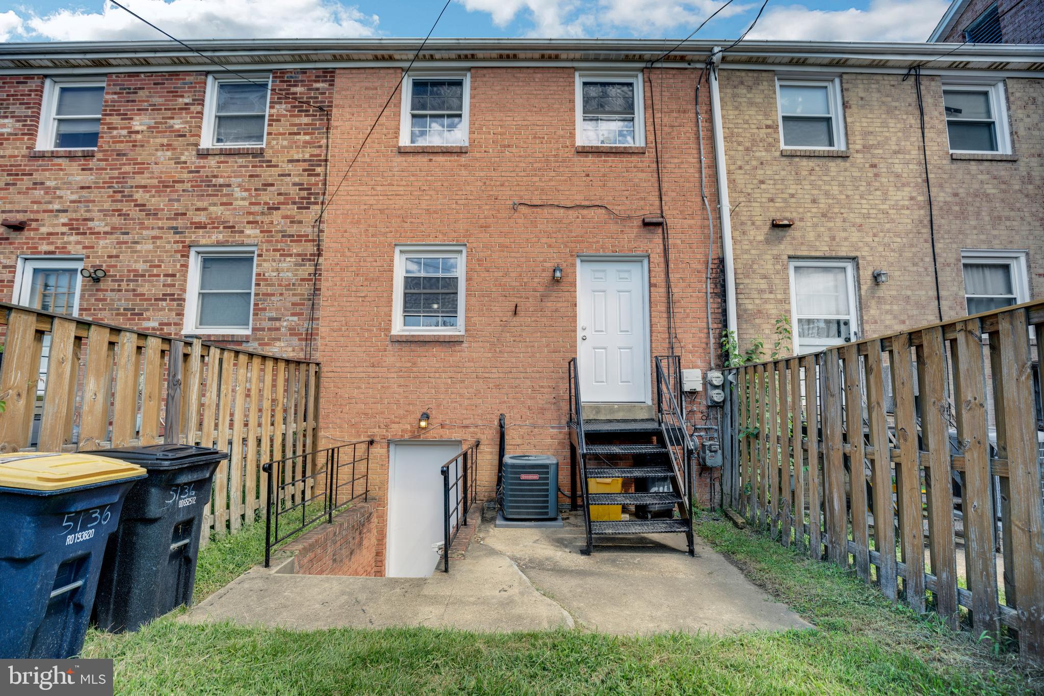 ANDREWS VILLAGE CONDOMIN - Residential