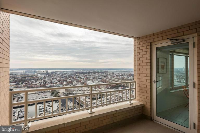 HARBORVIEW - Residential Lease