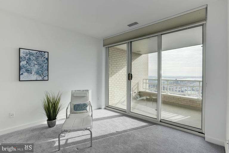 HARBORVIEW - Residential Lease