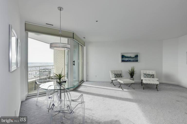 HARBORVIEW - Residential Lease