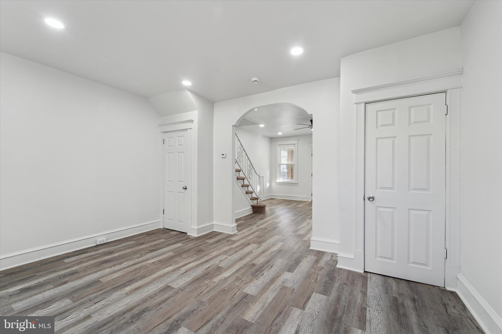 WEST OAK LANE - Residential