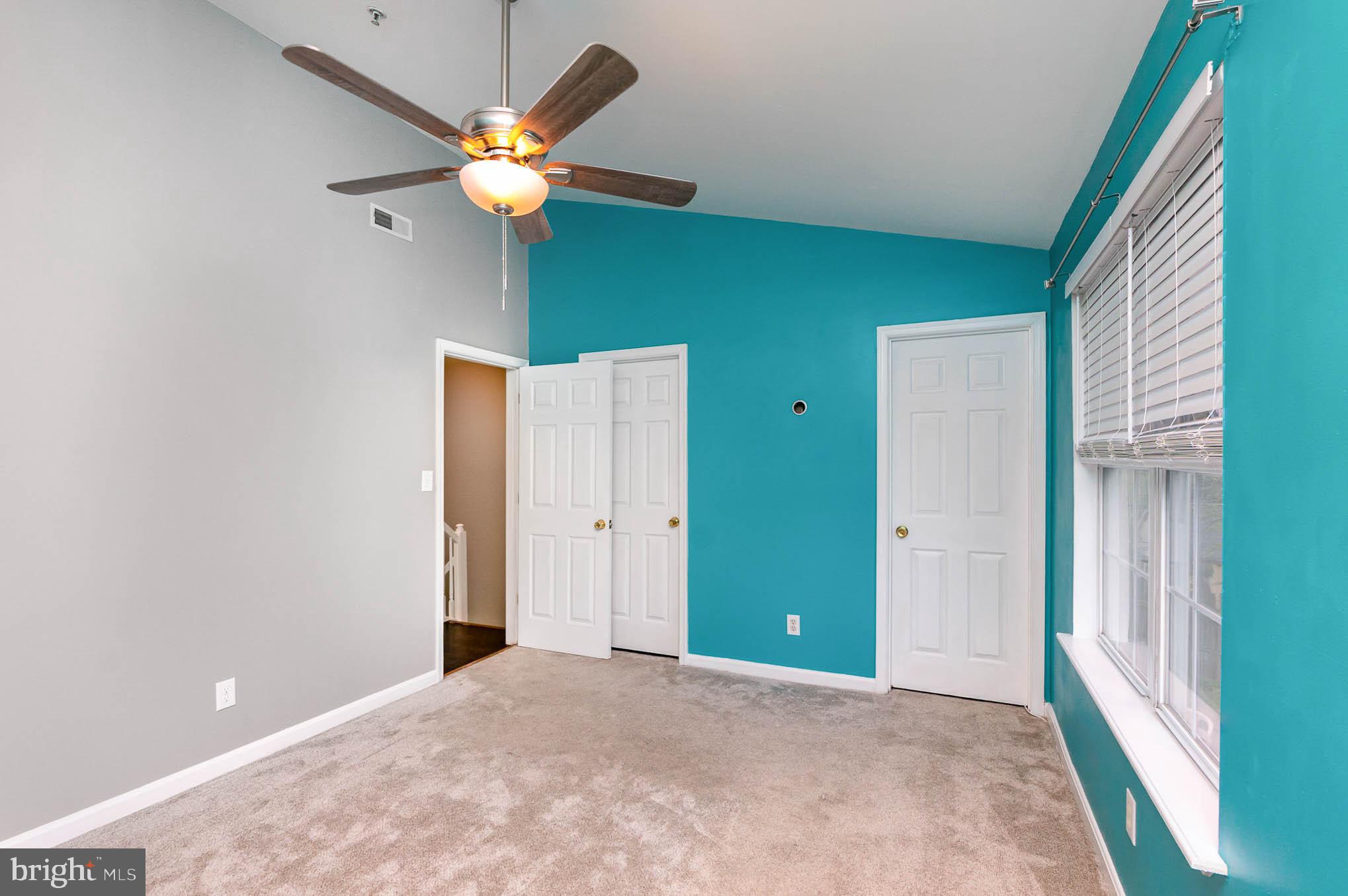 BOSTON COURTS - Residential