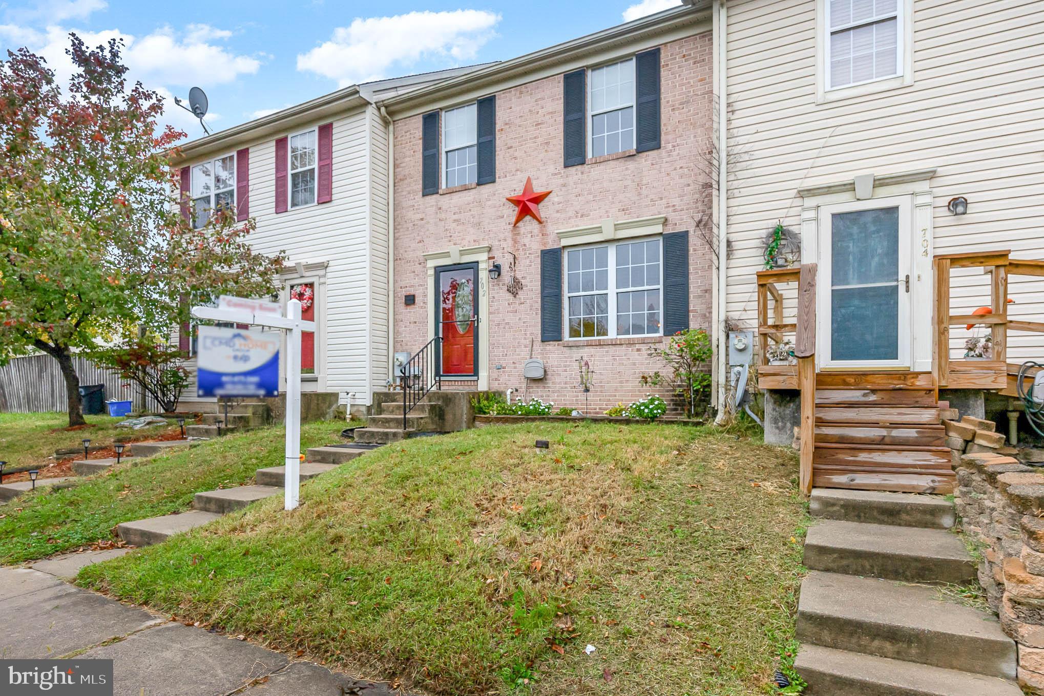 BOSTON COURTS - Residential