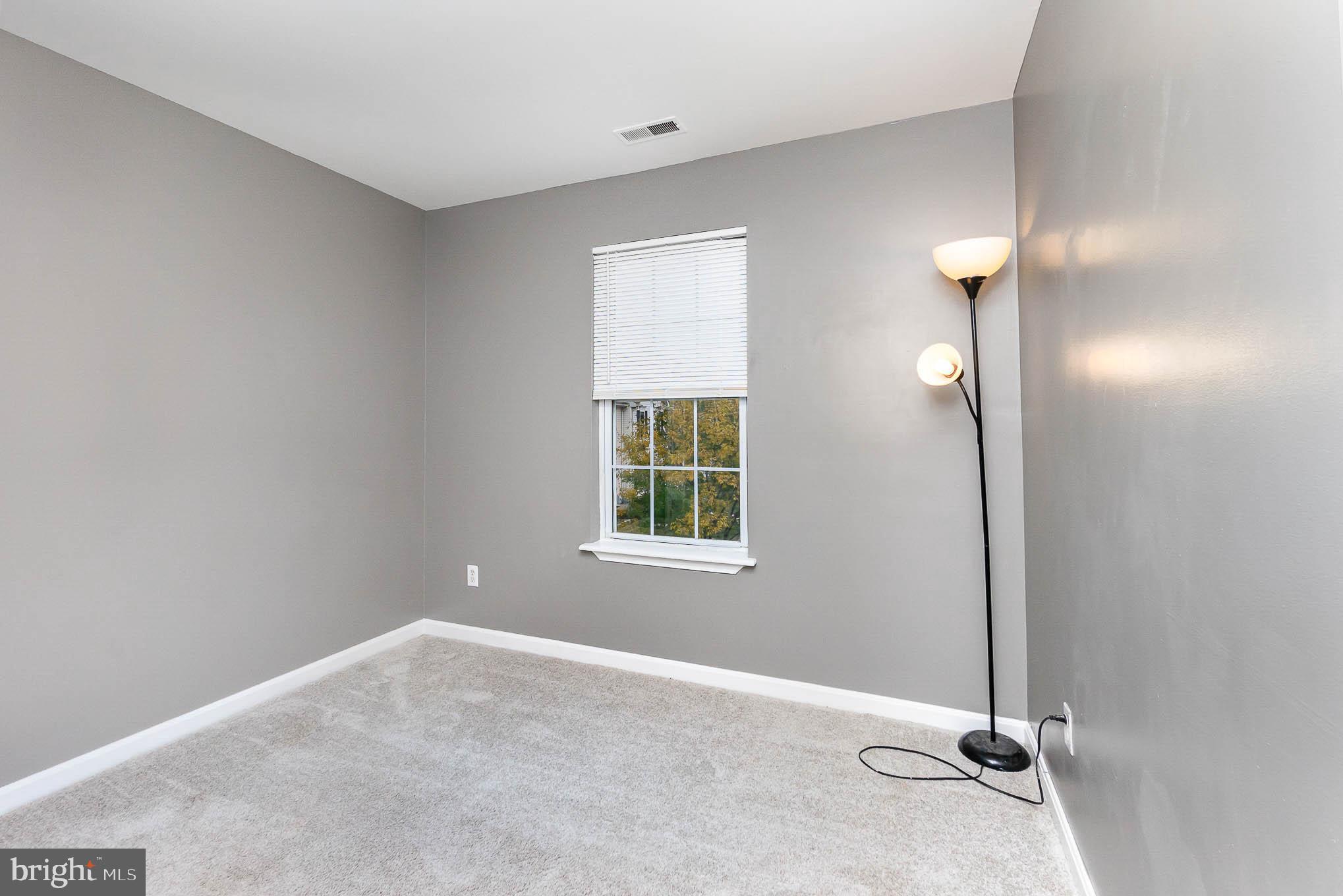 BOSTON COURTS - Residential