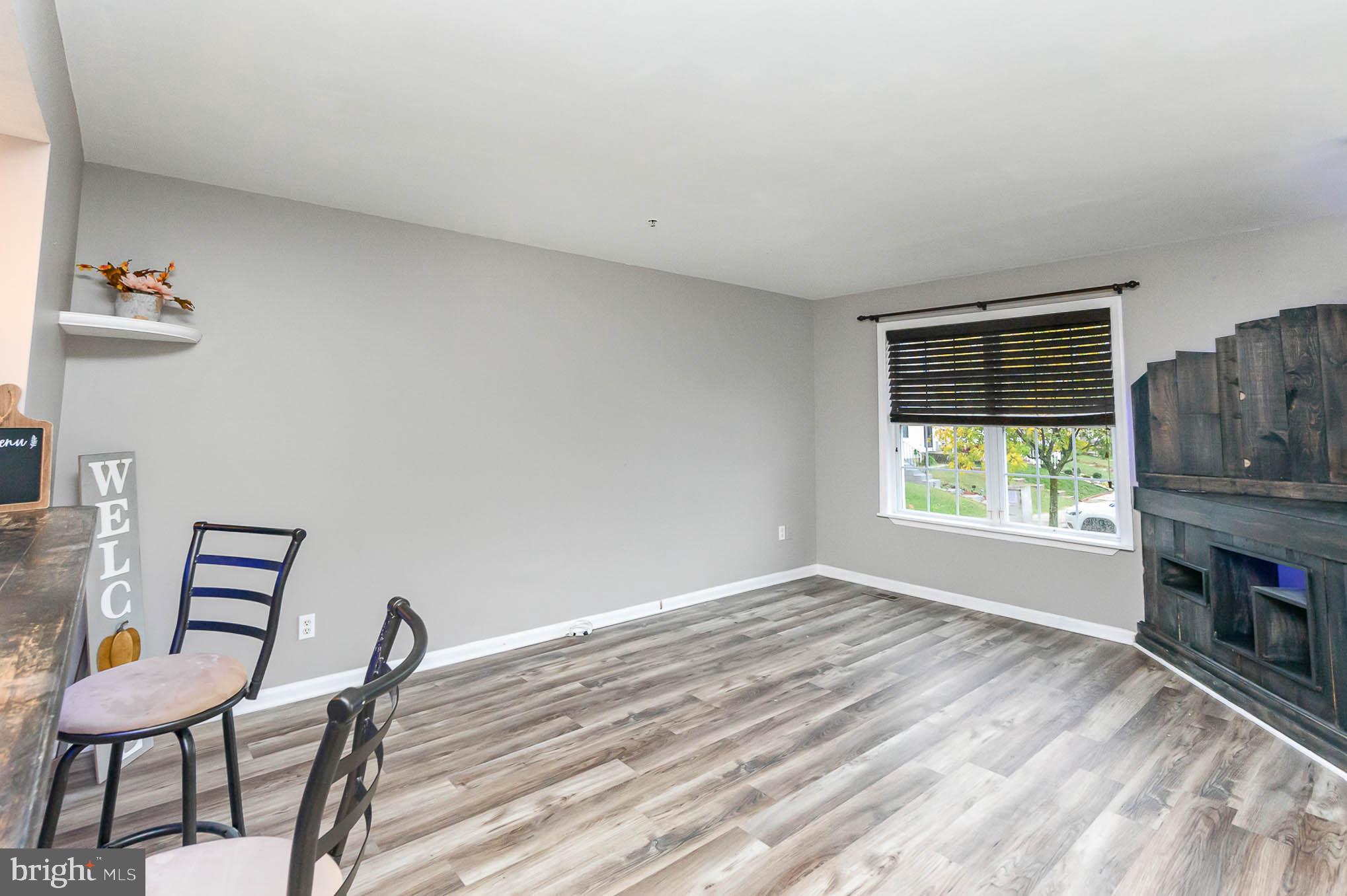 BOSTON COURTS - Residential