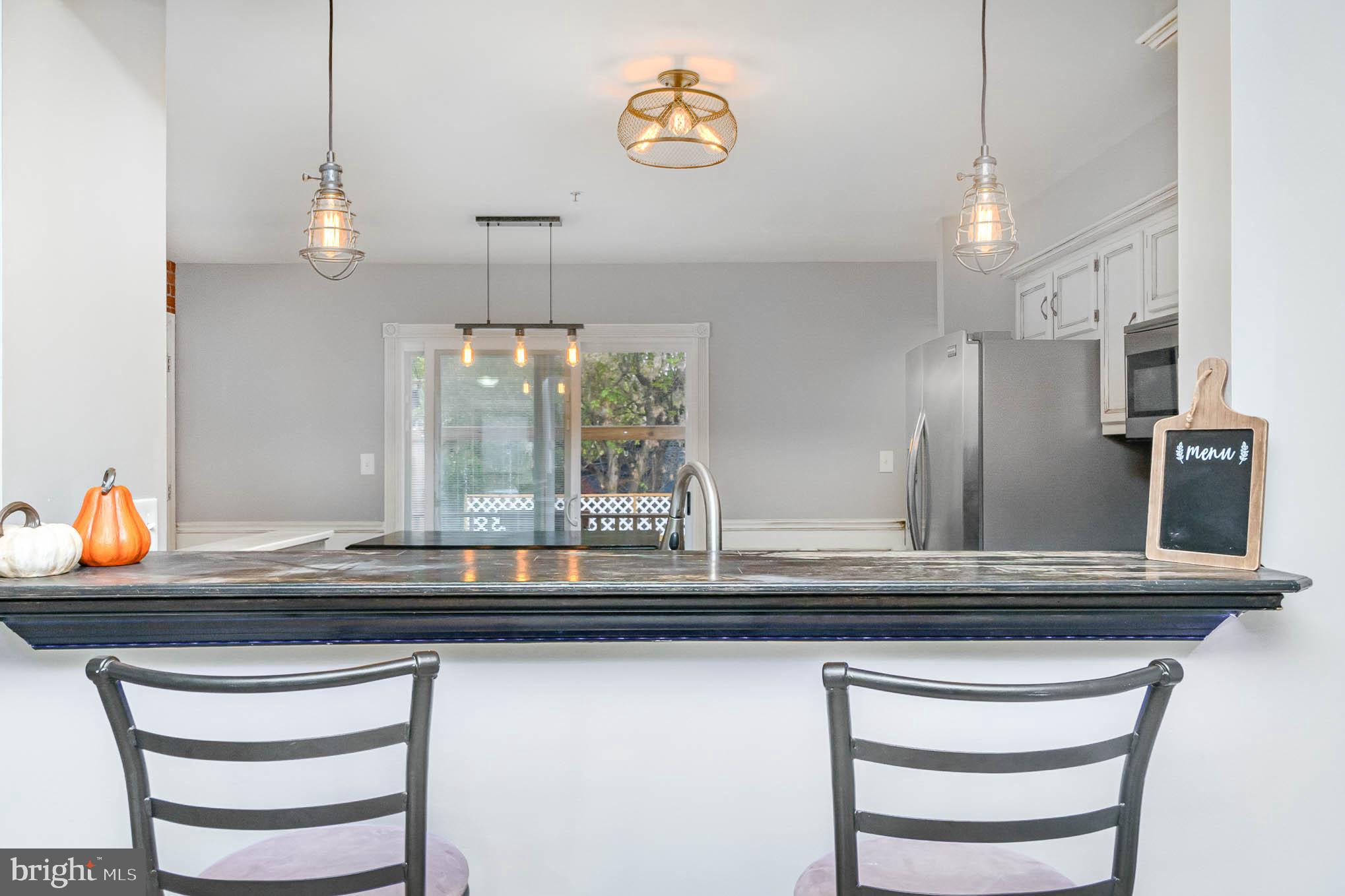 BOSTON COURTS - Residential