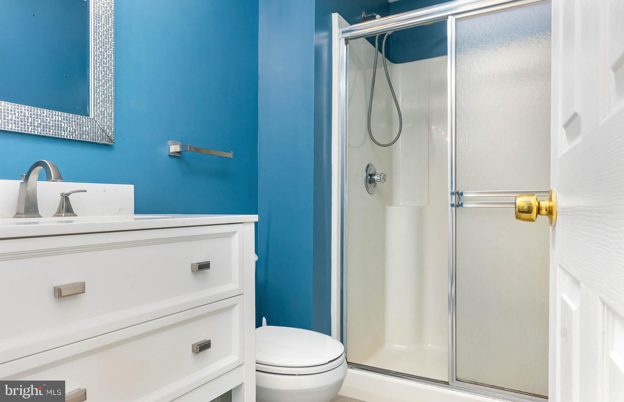 BOSTON COURTS - Residential