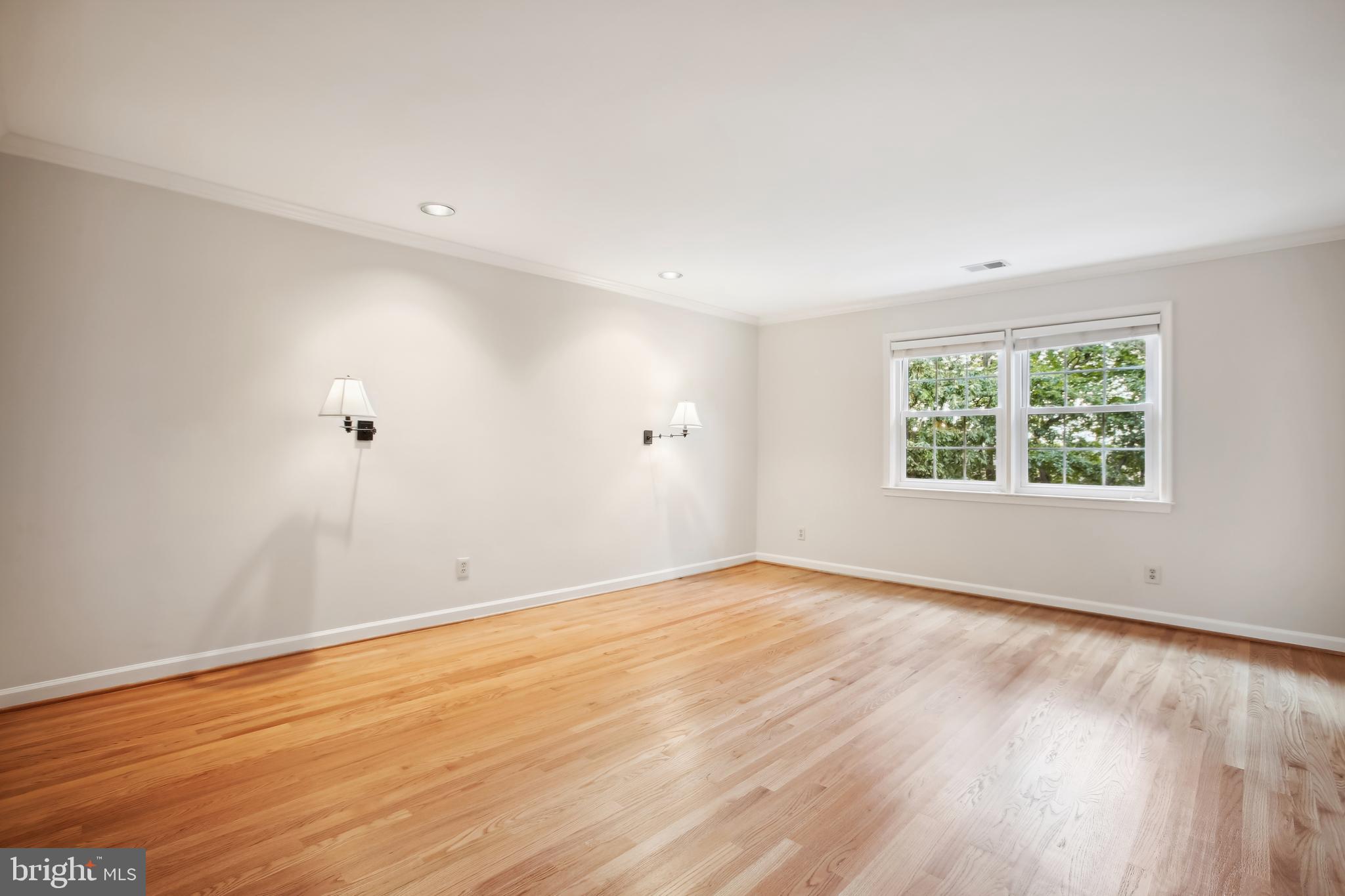 LANDMARK MEWS - Residential Lease