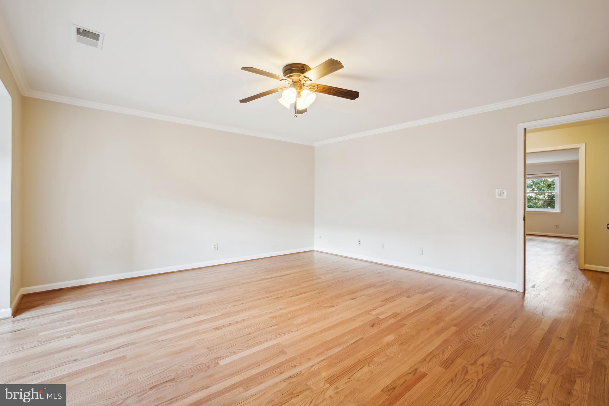 LANDMARK MEWS - Residential Lease