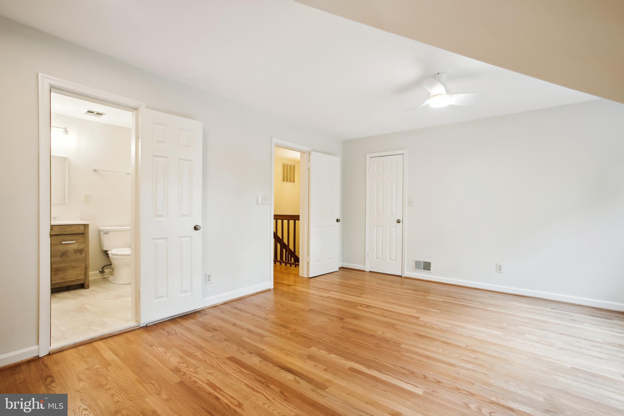 LANDMARK MEWS - Residential Lease