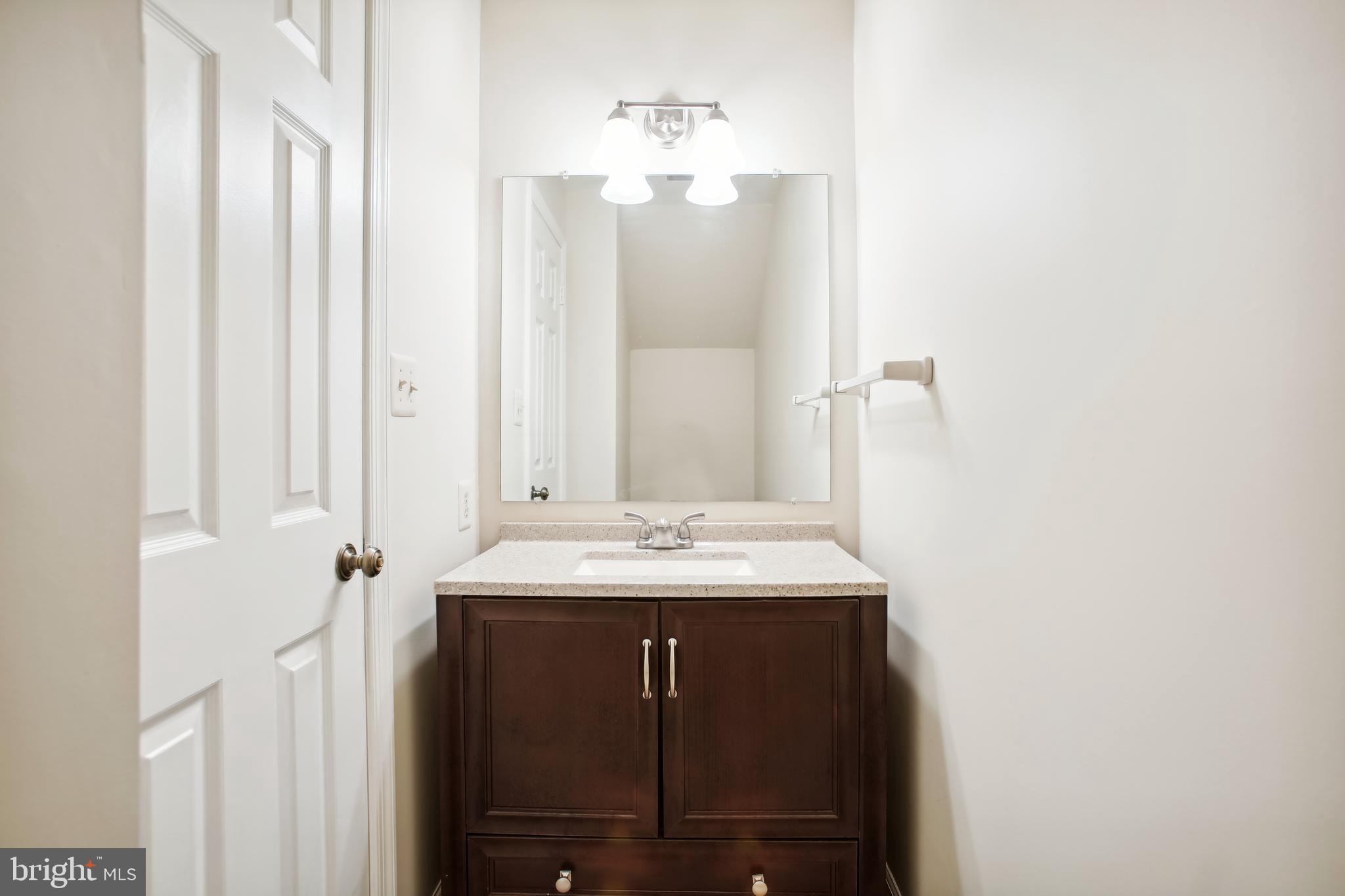 LANDMARK MEWS - Residential Lease