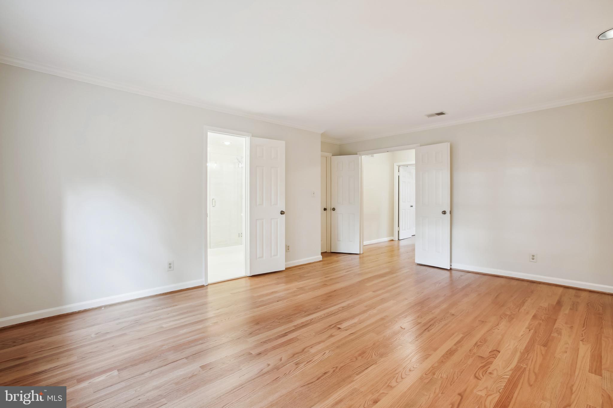 LANDMARK MEWS - Residential Lease