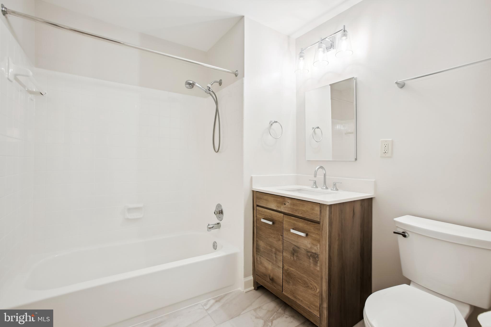 LANDMARK MEWS - Residential Lease