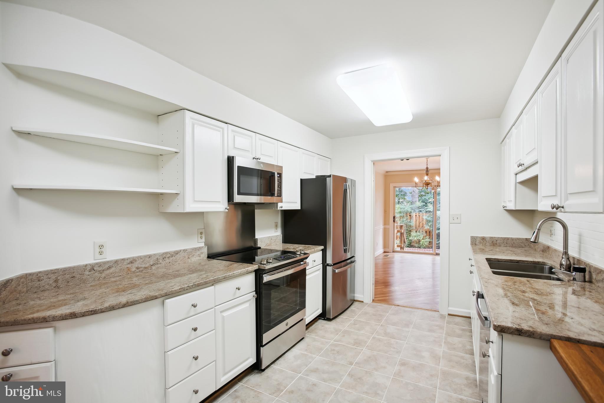 LANDMARK MEWS - Residential Lease