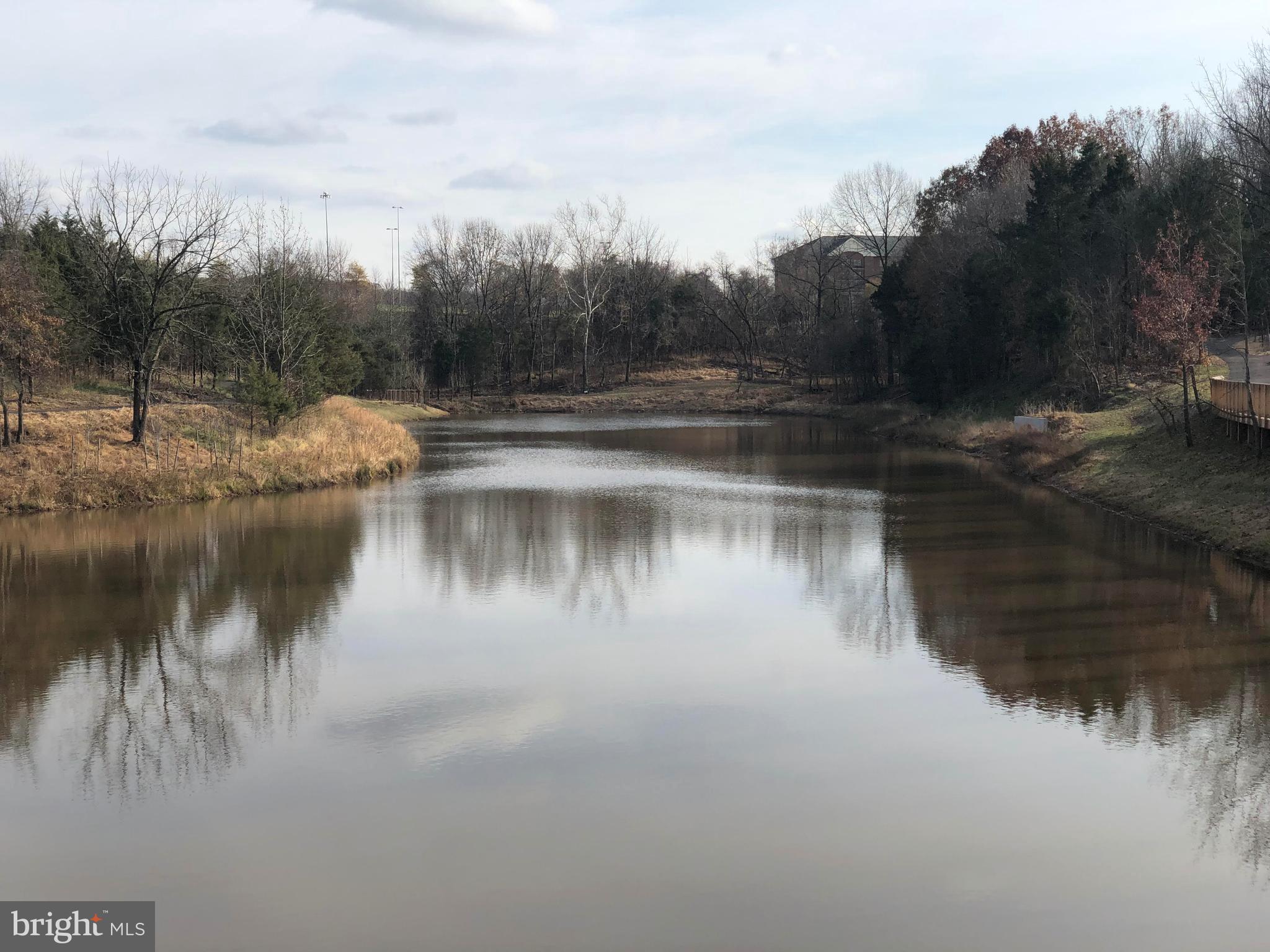 PRESERVE AT WESTFIELDS - Residential Lease