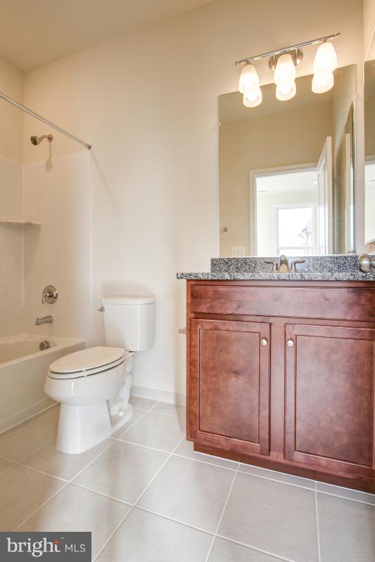 PRESERVE AT WESTFIELDS - Residential Lease