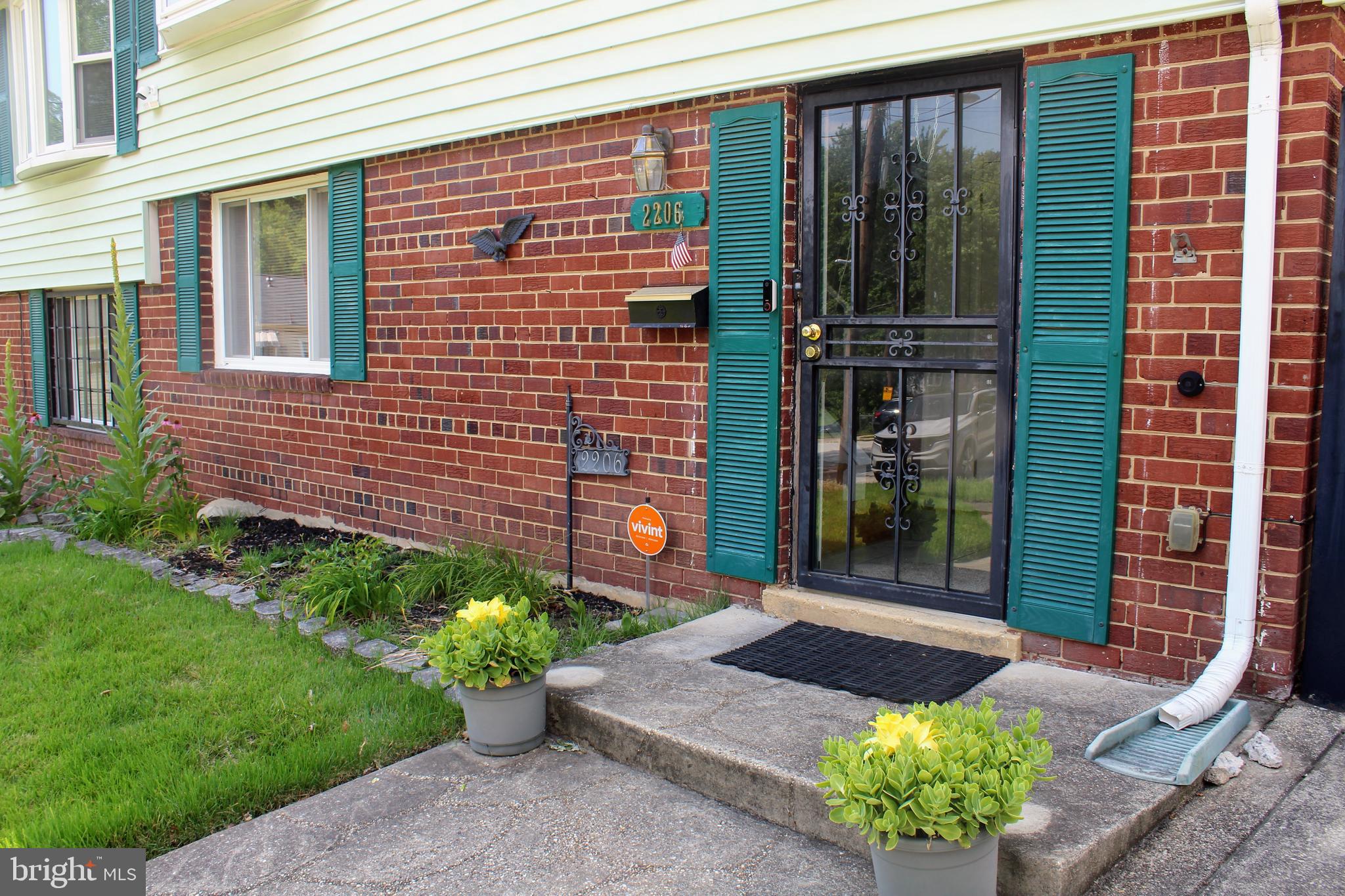 2206 OLSON COURT