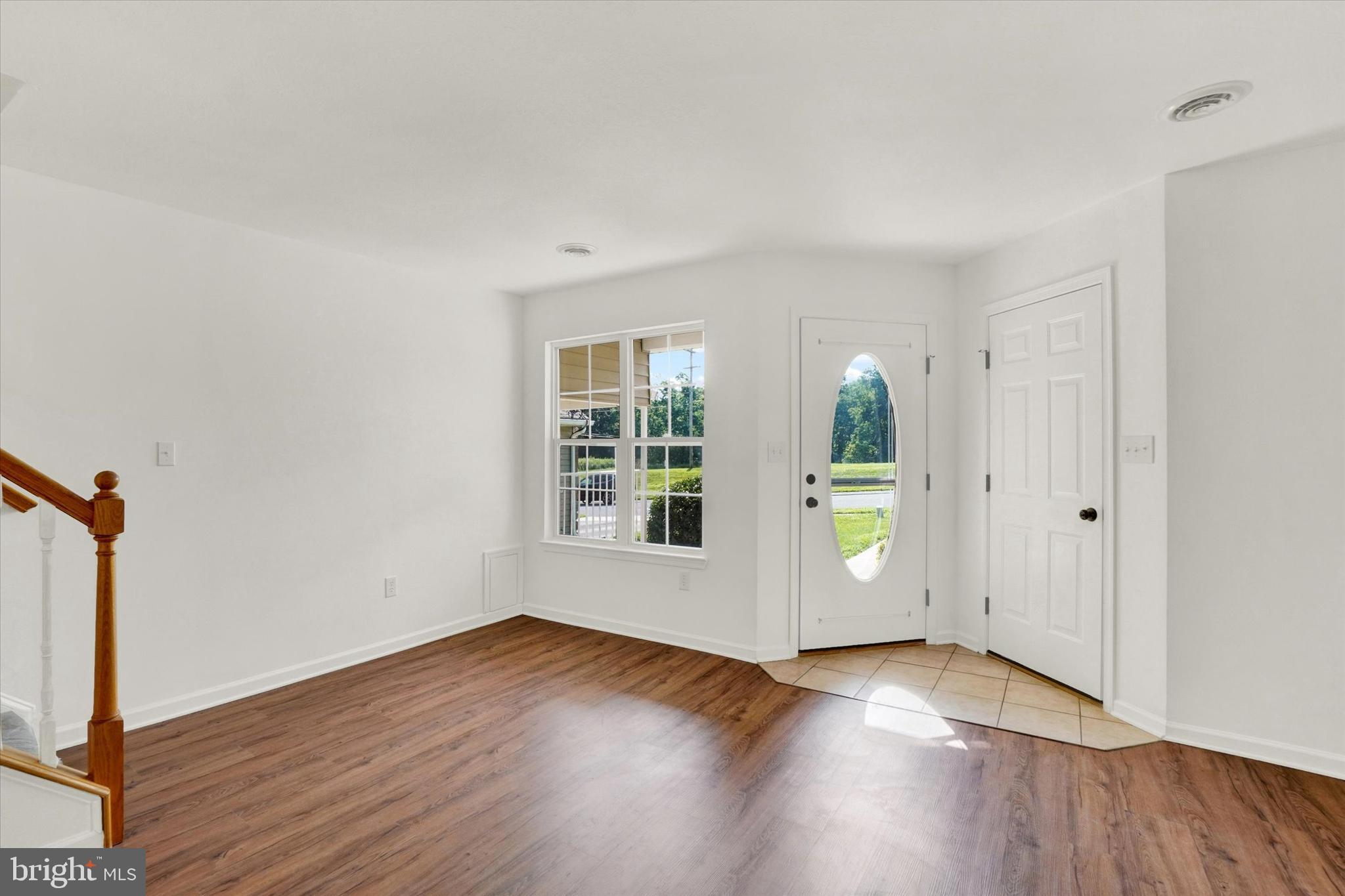 1712 BOXWOOD COURT