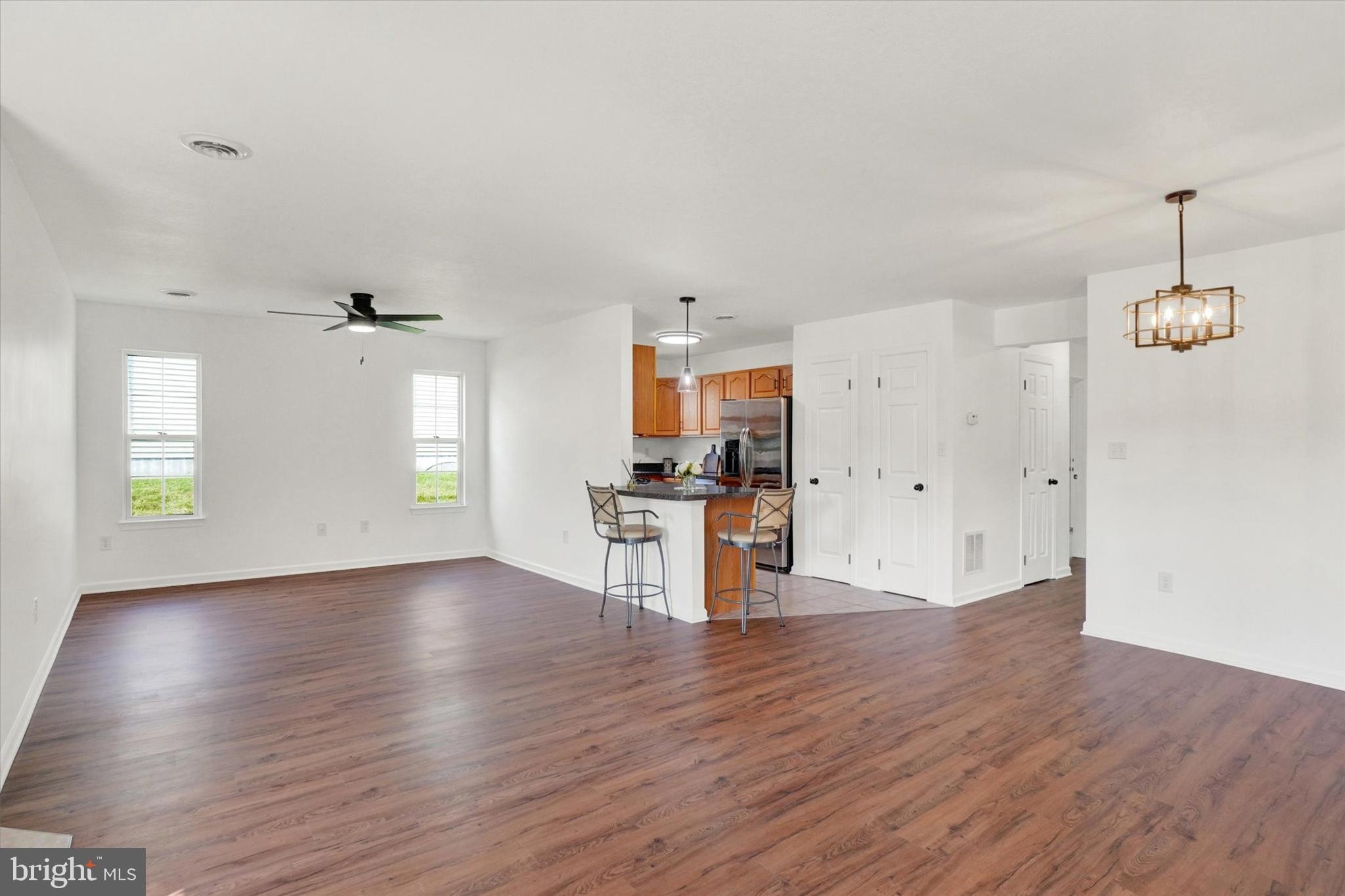 1712 BOXWOOD COURT