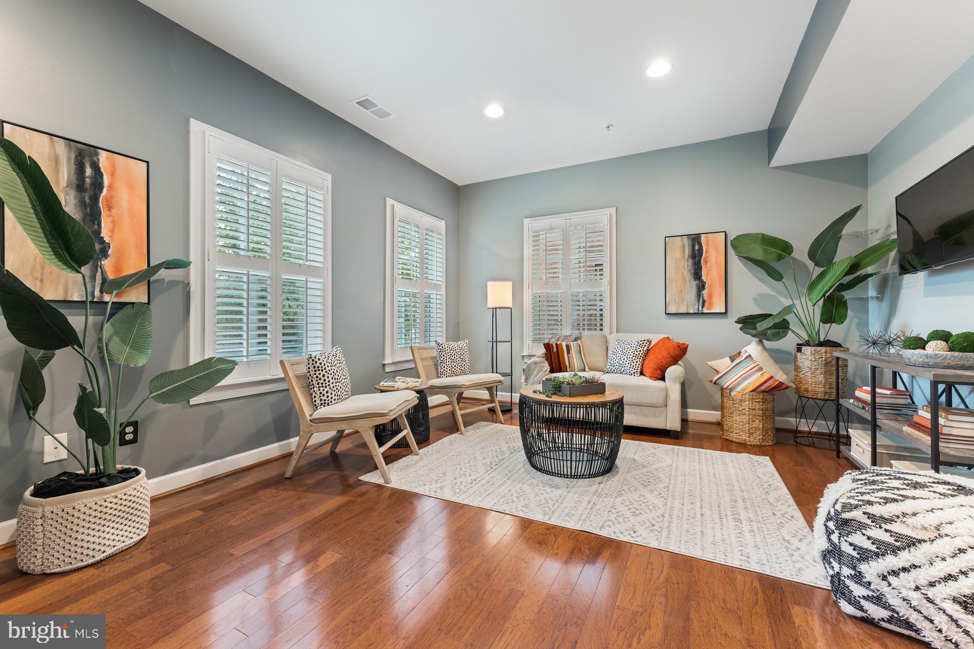 HIGHPNTE AT SHANAHAN - Residential