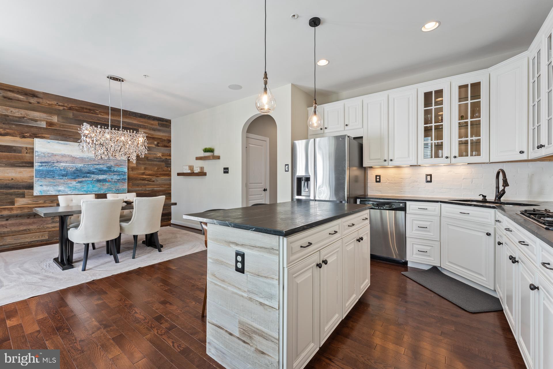 HIGHPNTE AT SHANAHAN - Residential