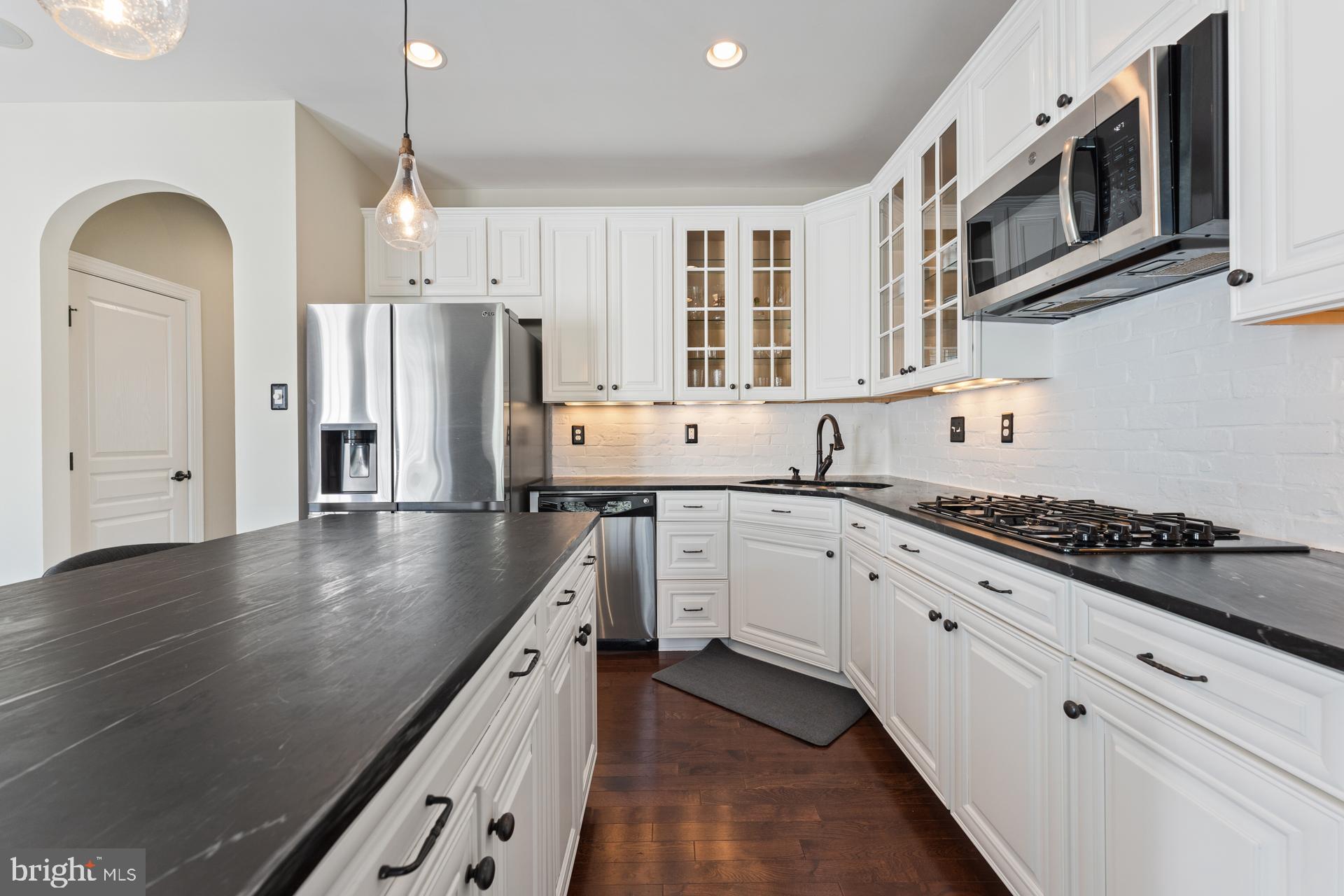 HIGHPNTE AT SHANAHAN - Residential