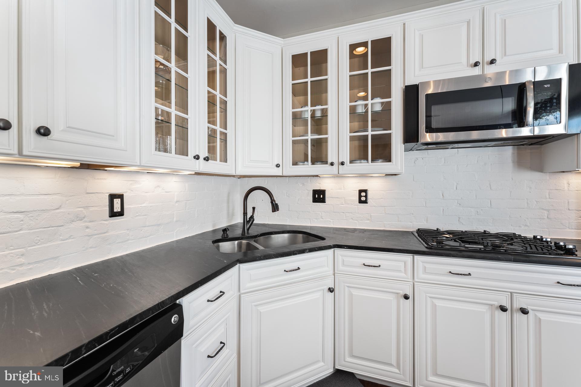 HIGHPNTE AT SHANAHAN - Residential