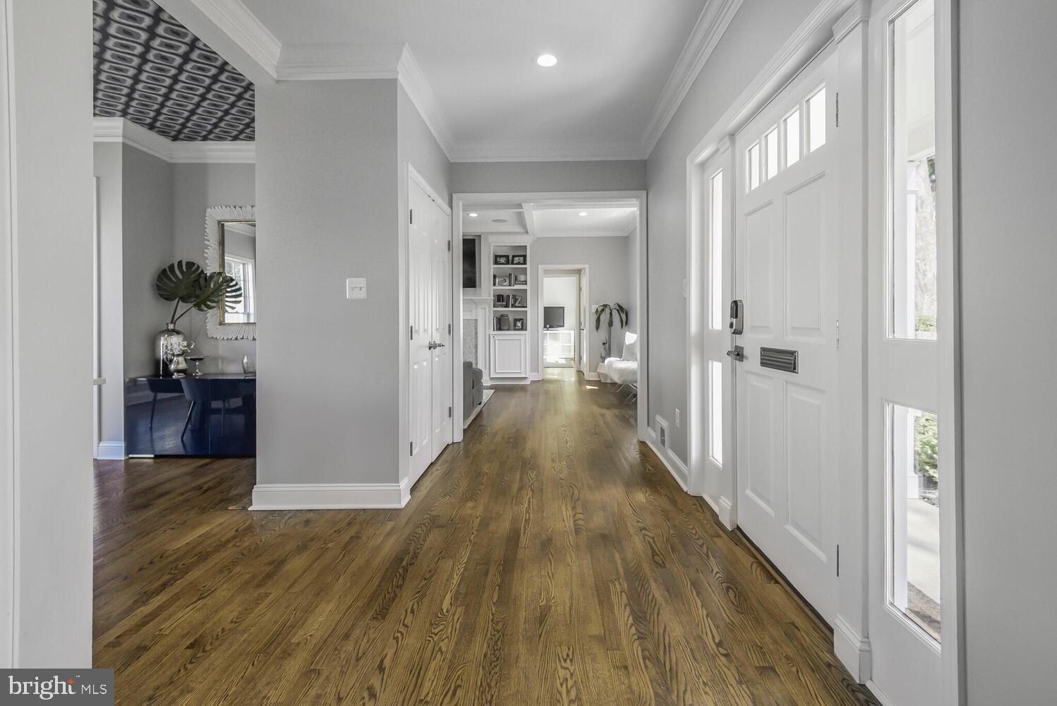 GREENWICH FOREST - Residential