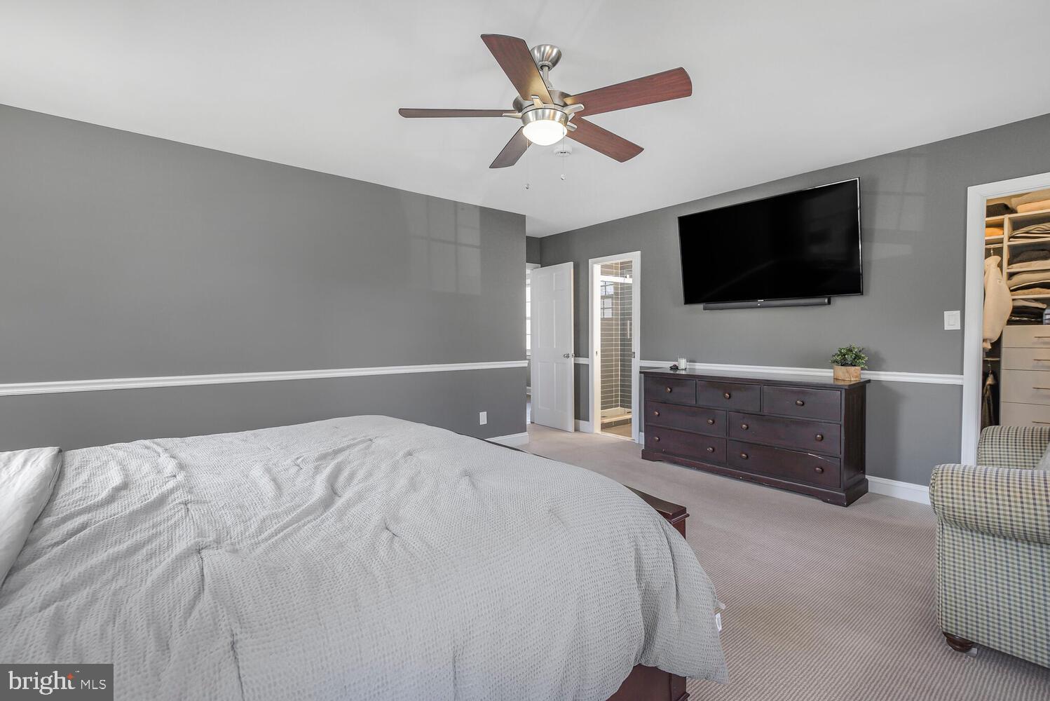 GREENWICH FOREST - Residential